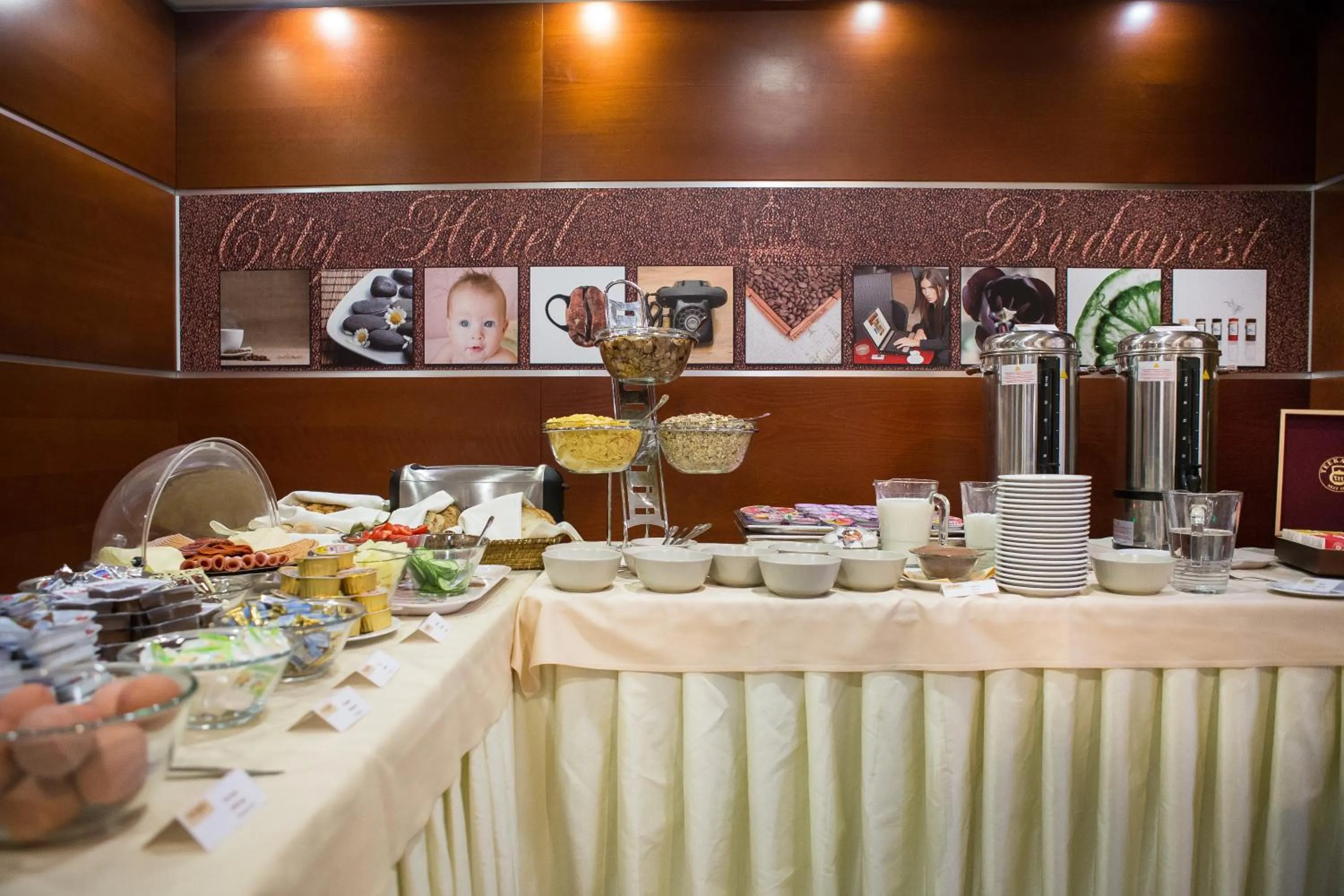 Buffet breakfast in City Home Budapest