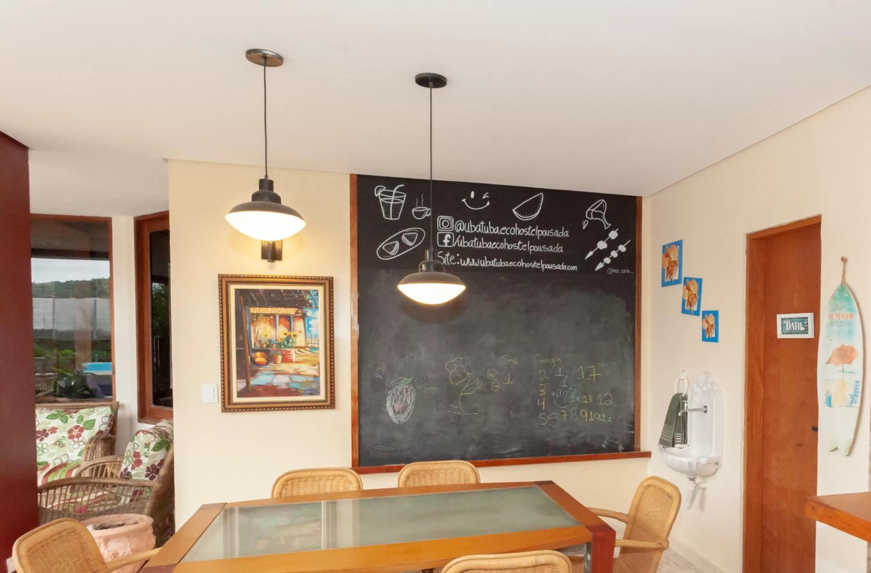Communal kitchen in Ubatuba Ecologic Pousada