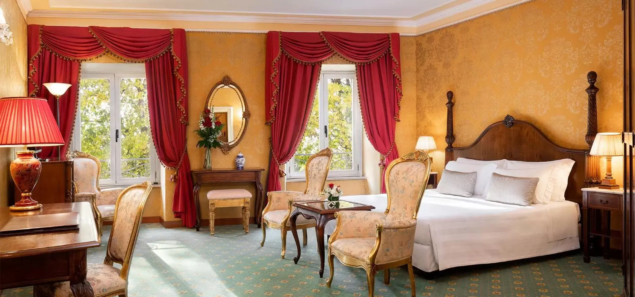 Photo of the whole room in Brufani Palace Hotel - Small Luxury Hotels of the World