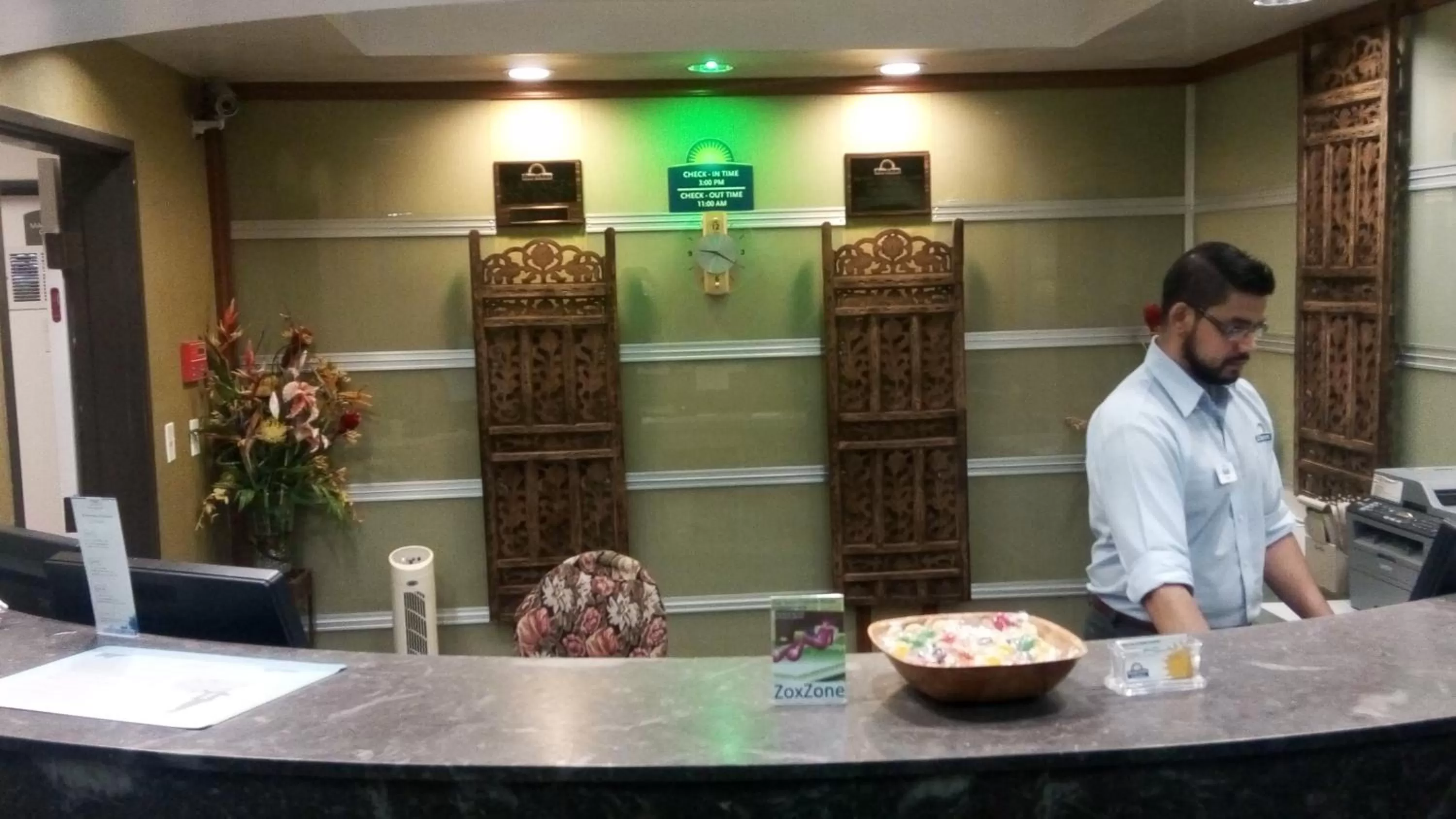 Lobby or reception in Days Inn & Suites by Wyndham Artesia