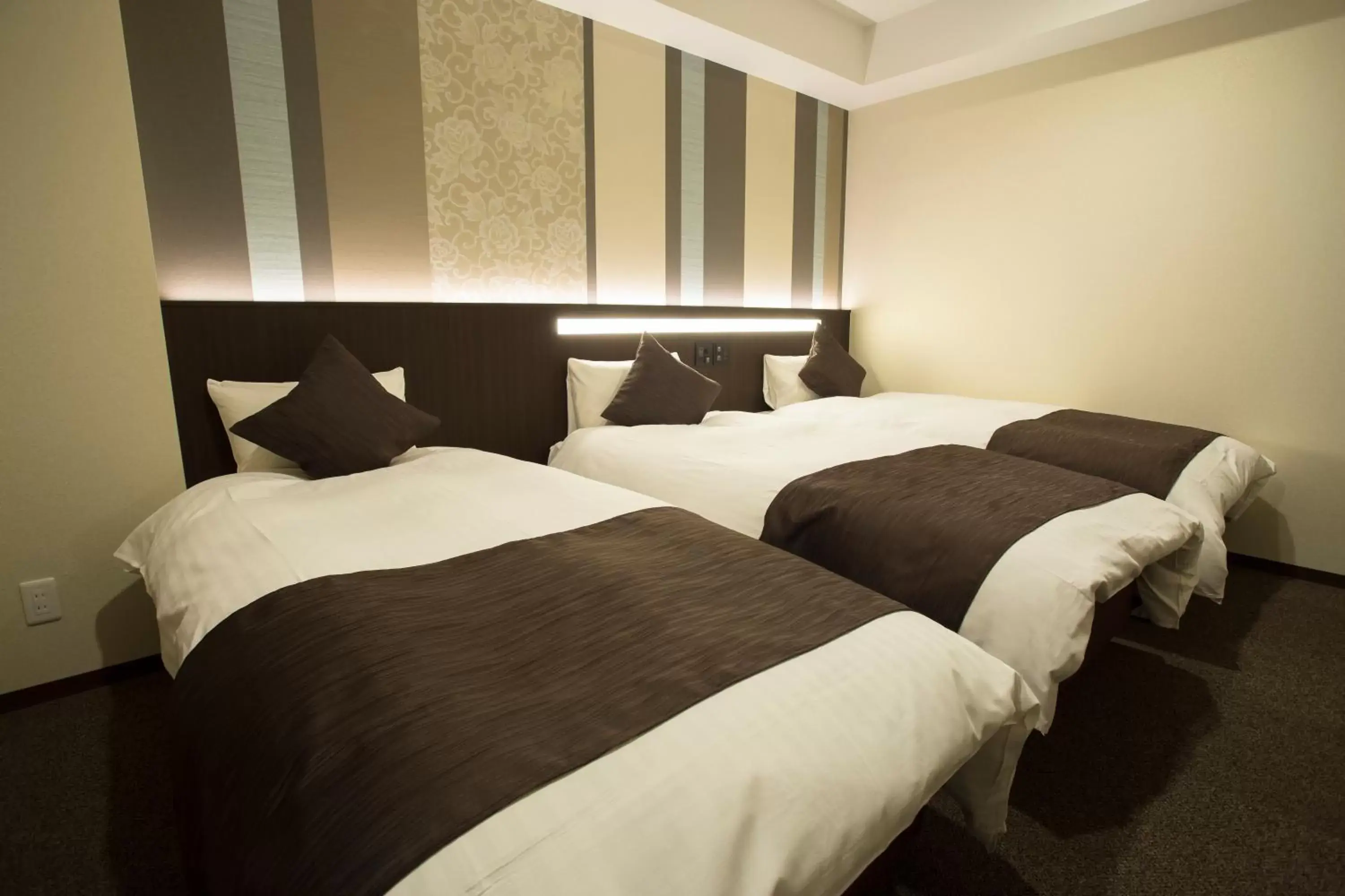 Bed in Lantana Osaka Bed in Lantana Osaka