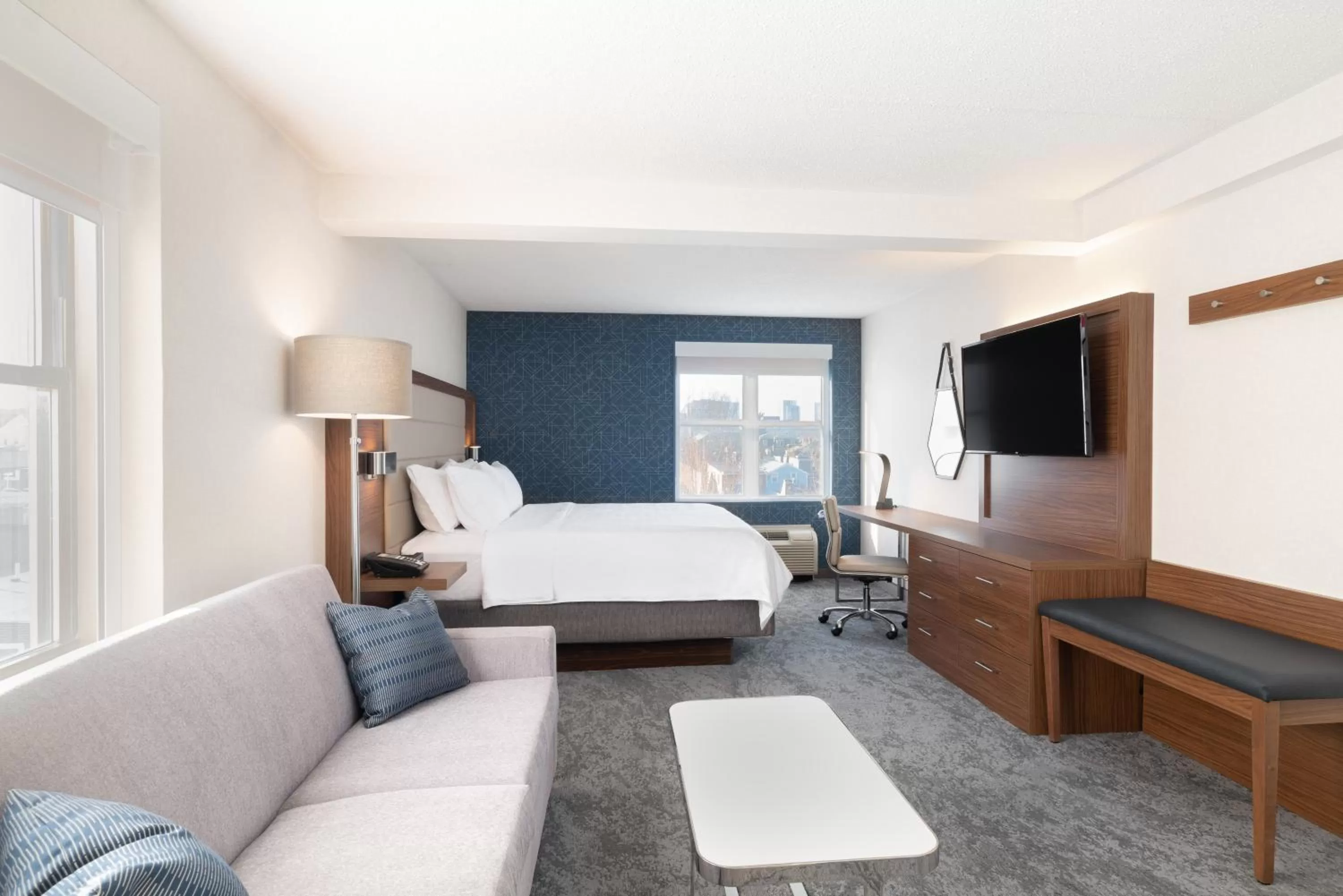 Photo of the whole room, Bed in Holiday Inn Express & Suites Boston - Cambridge by IHG