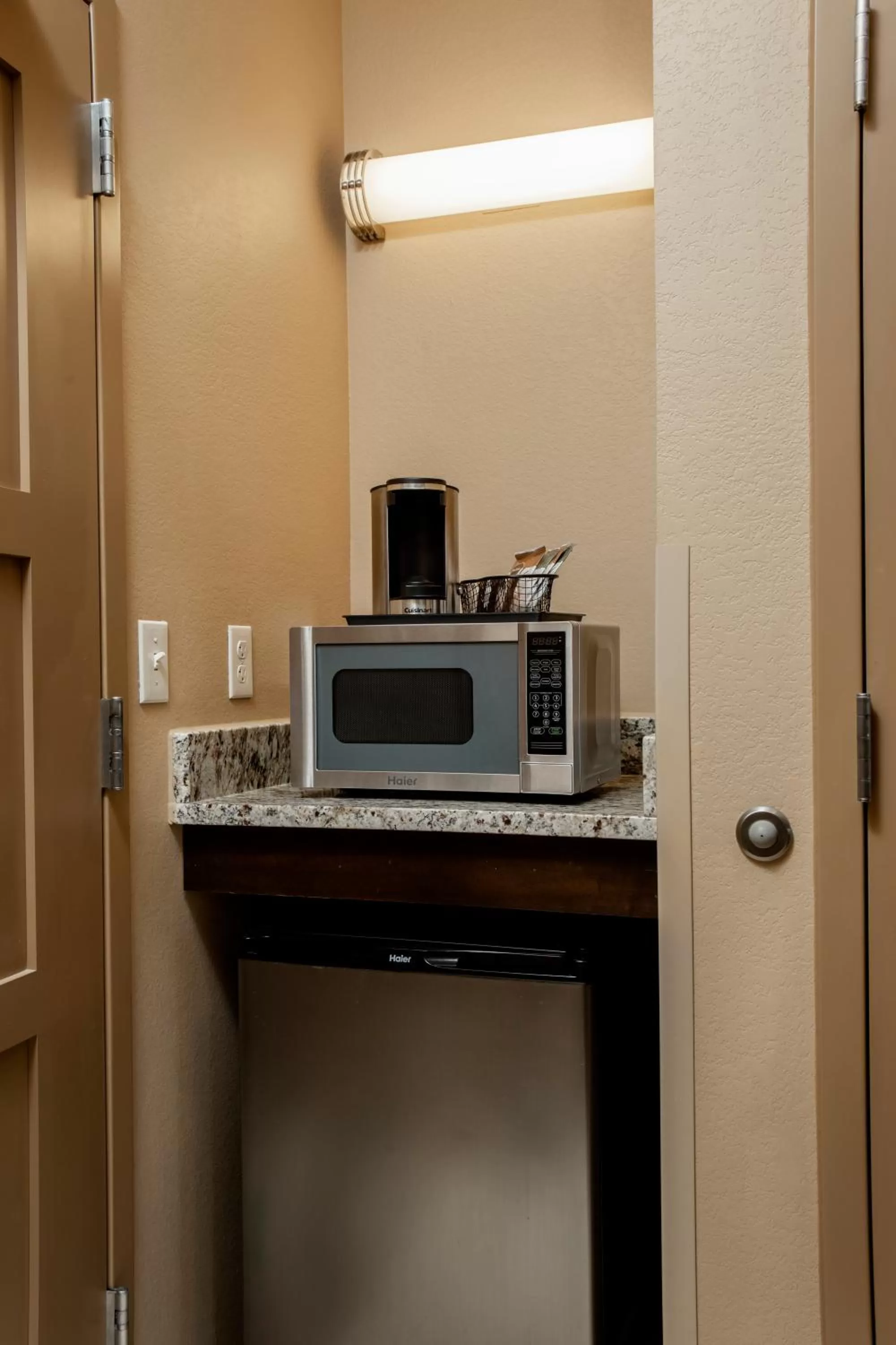 Classic Double Queen - Accessible in ClubHouse Hotel Sioux Falls