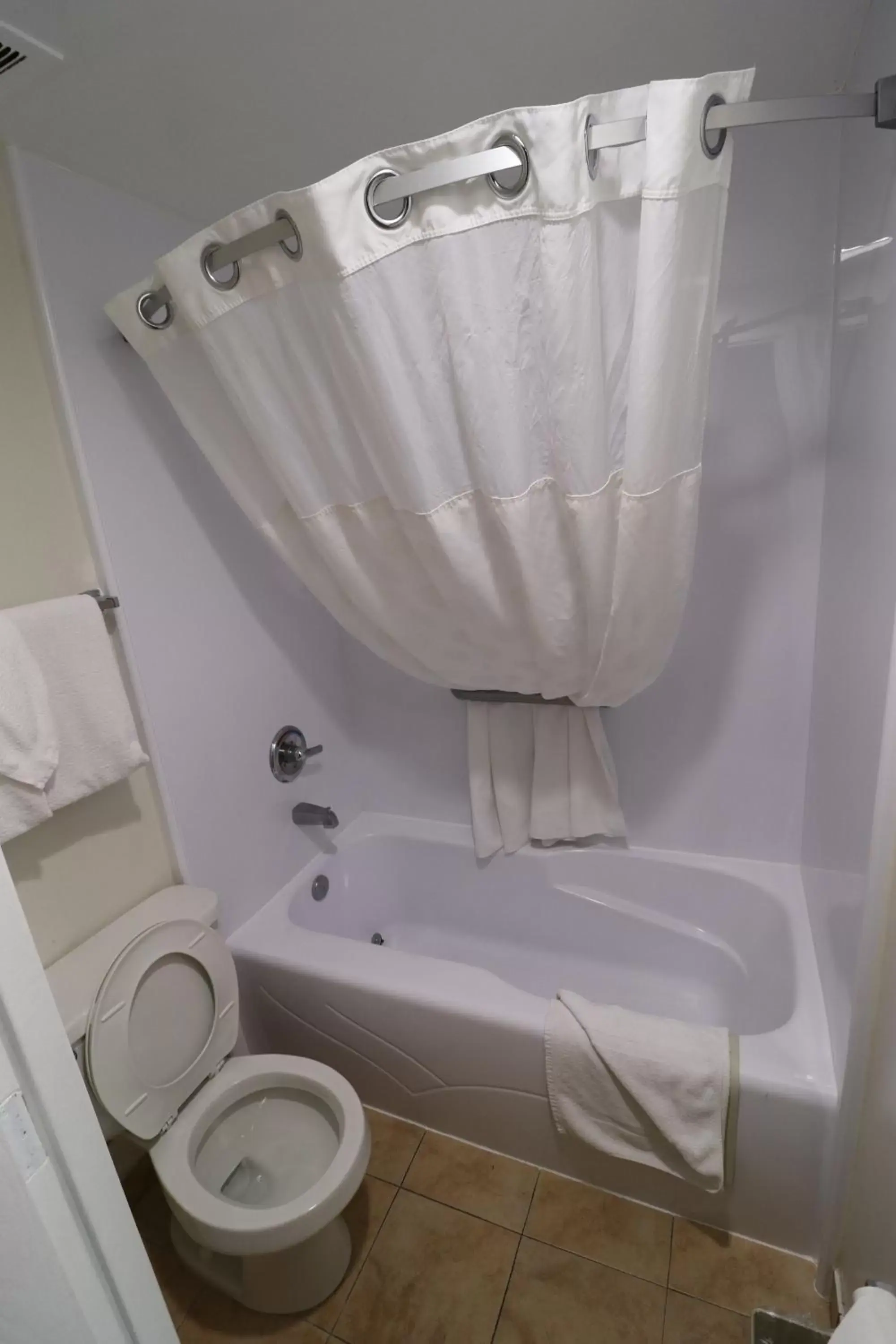 Bathroom in Ramada by Wyndham San Diego Airport