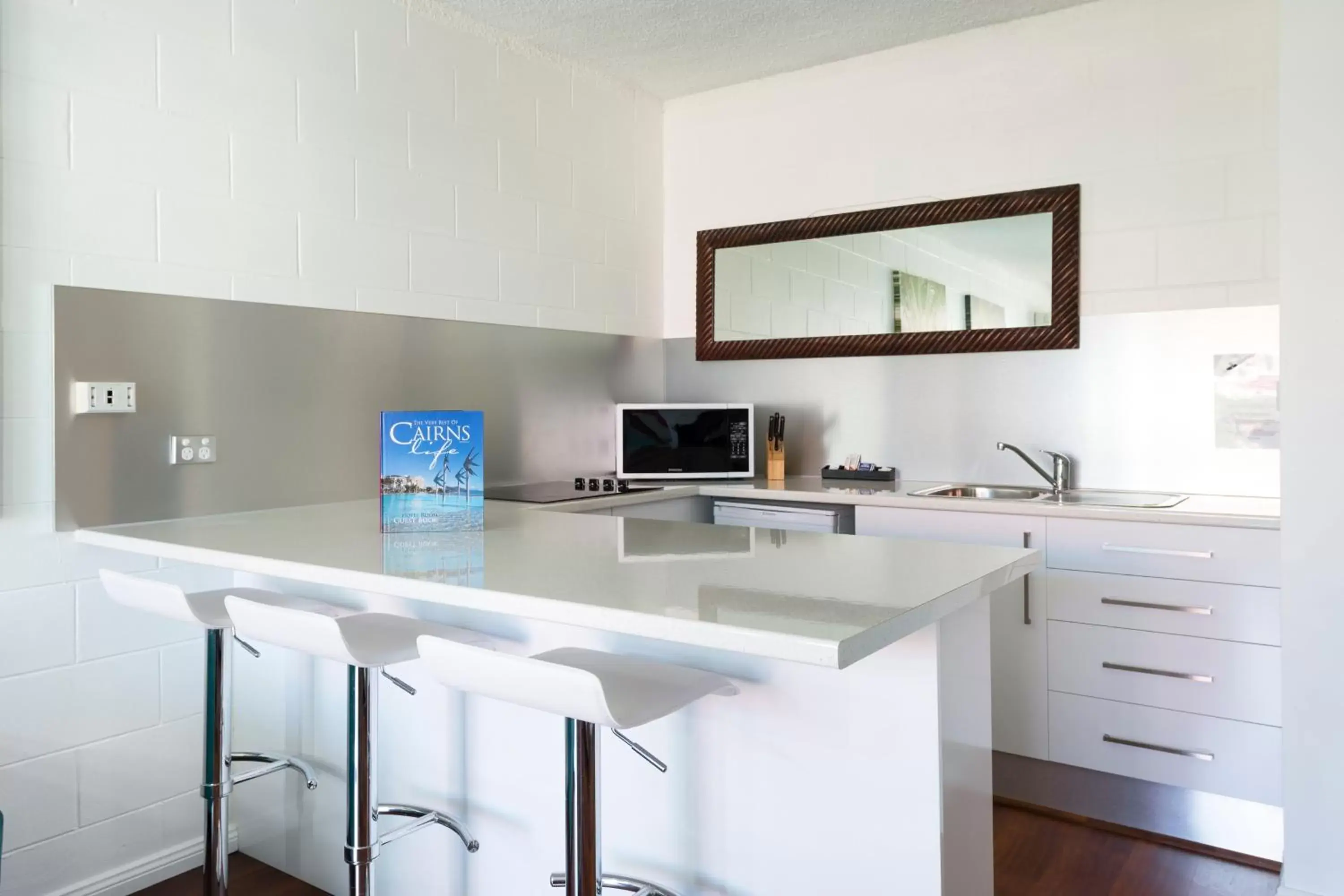 Kitchen or kitchenette, Kitchen/Kitchenette in Cascade Gardens