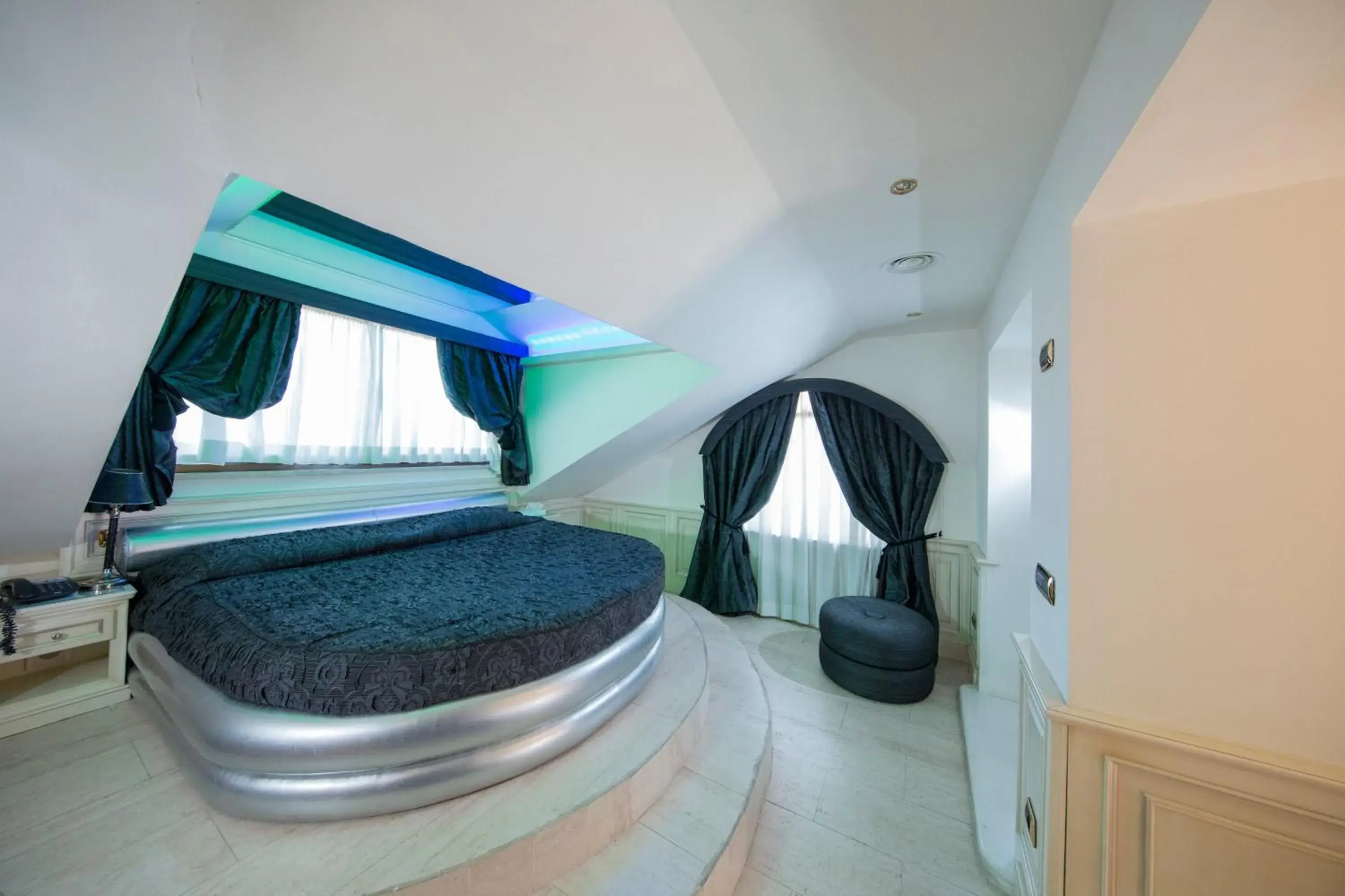 Bedroom, Bed in Mancini Park Hotel