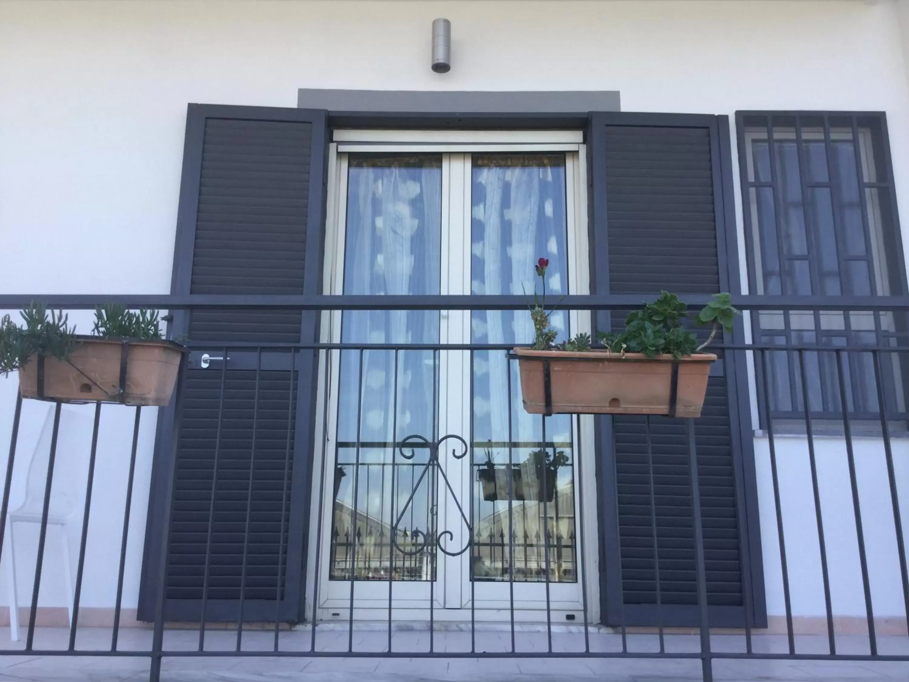 Facade/entrance, Property Building in Maria home