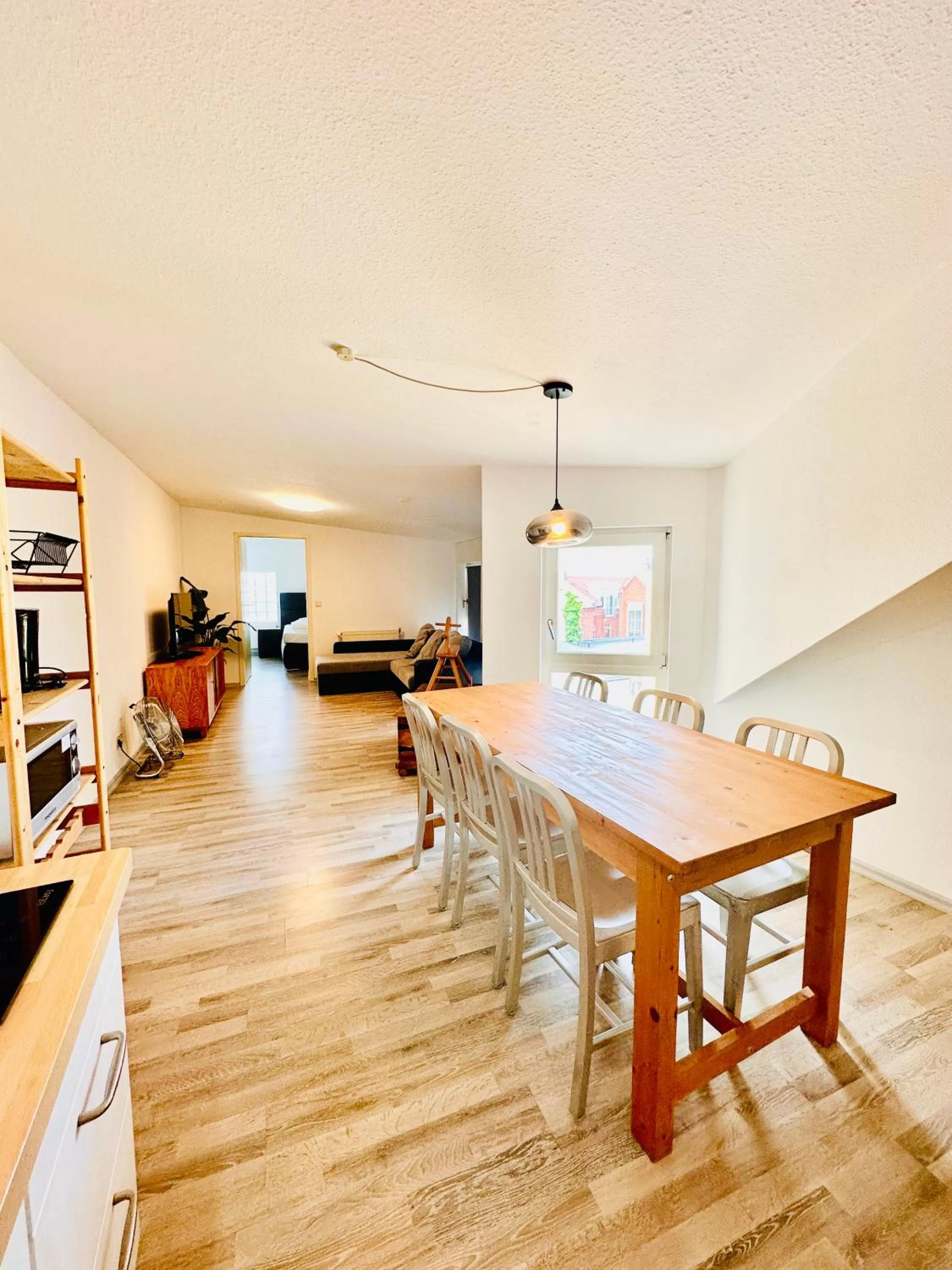 Dining Area in Saale, Marktplatz Zentrum, Apartmenthaus am Dom von Plant Room