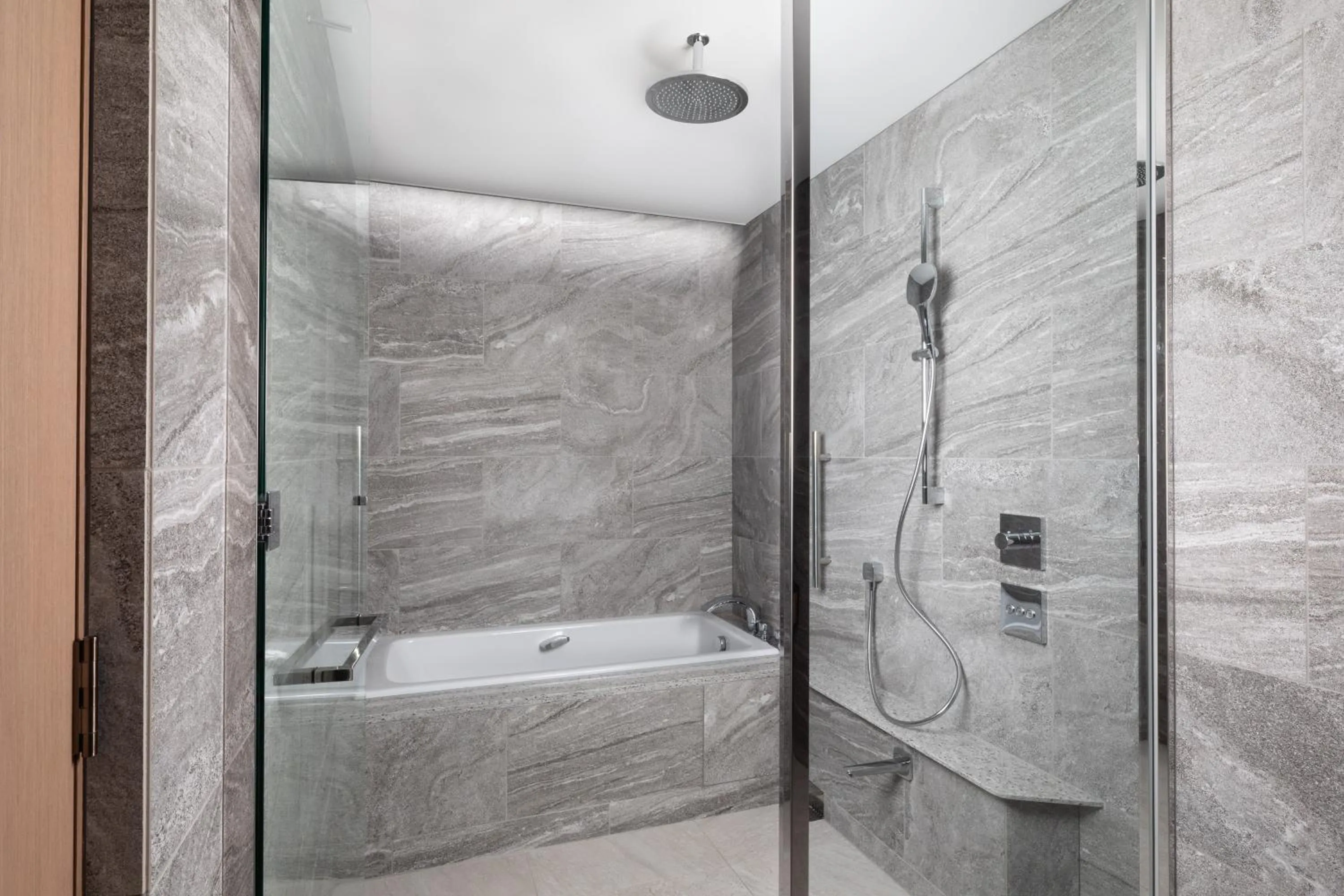 Bathroom in The Westin Miyako Kyoto