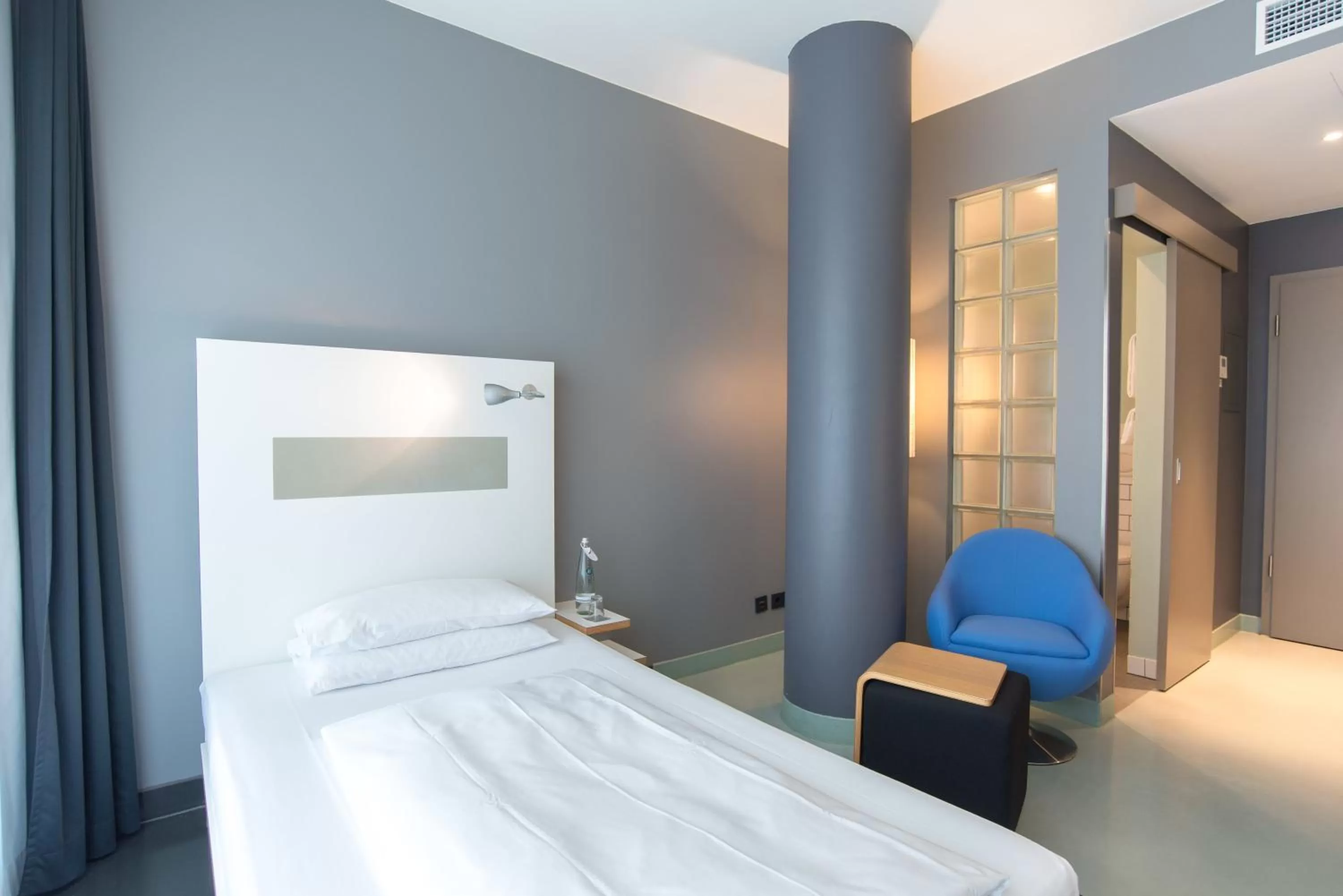 Bedroom in Ku'Damm 101 Hotel