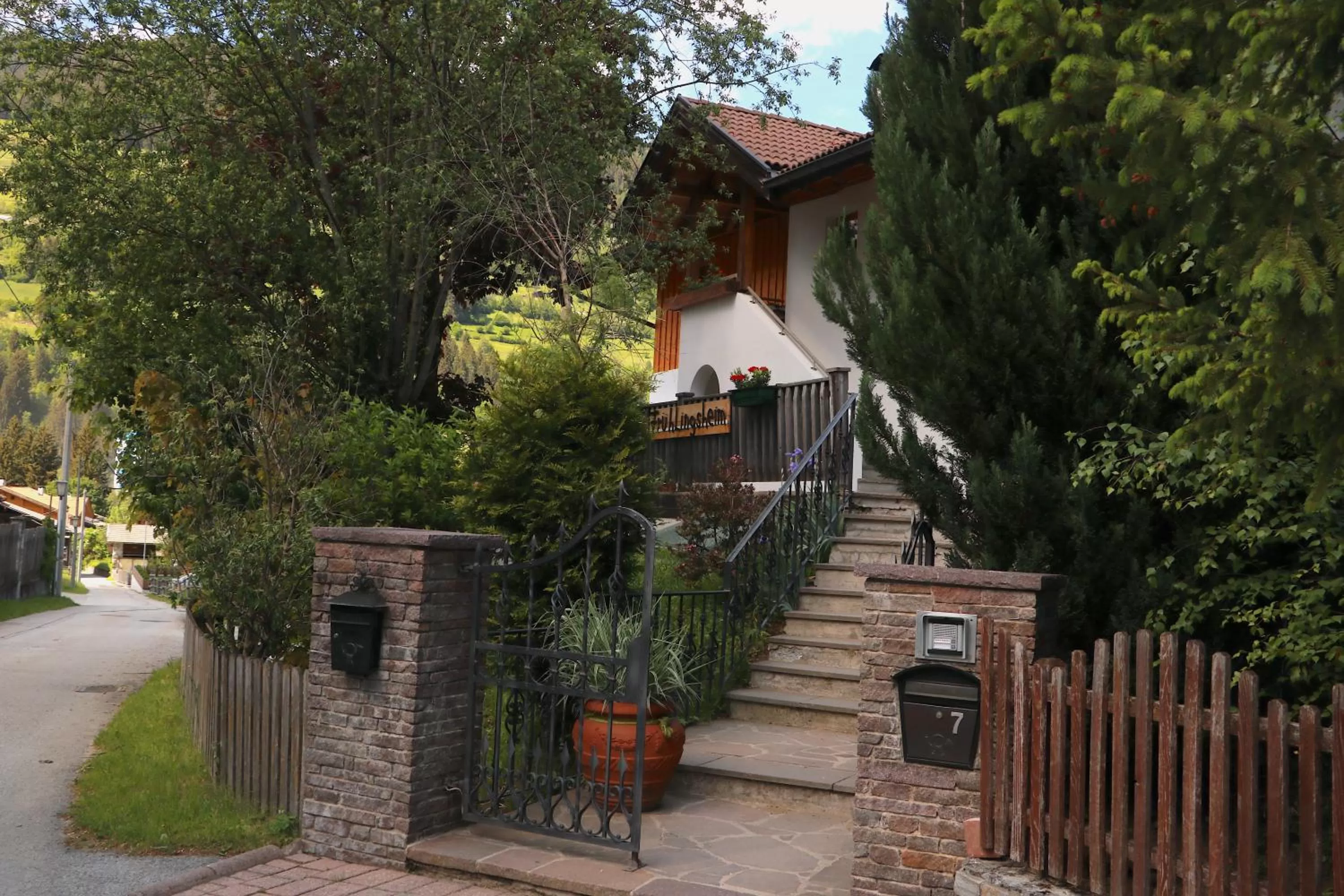 Facade/entrance in B&B Frühlingsheim