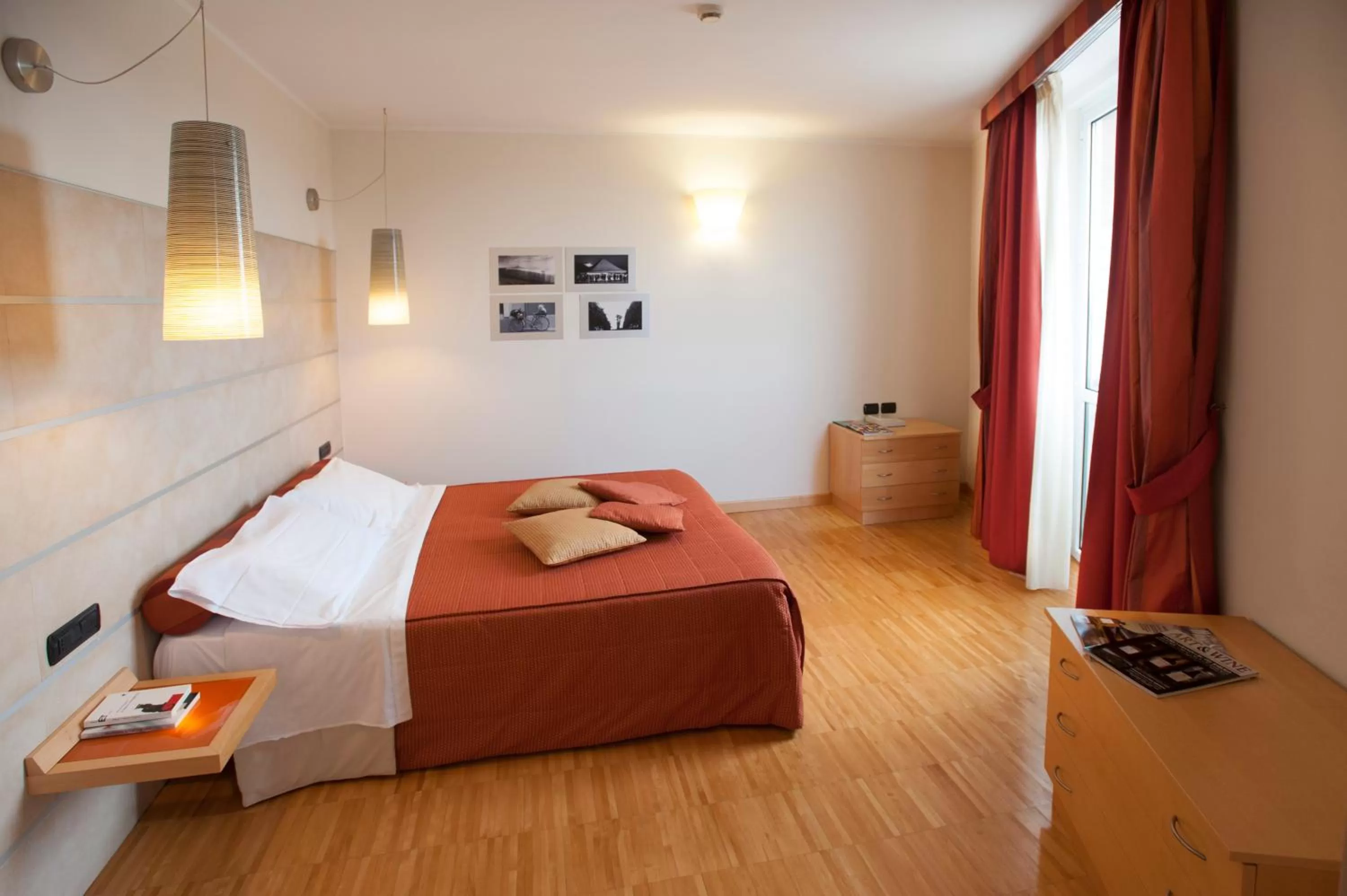 Photo of the whole room, Bed in AlbaResidence Masera26