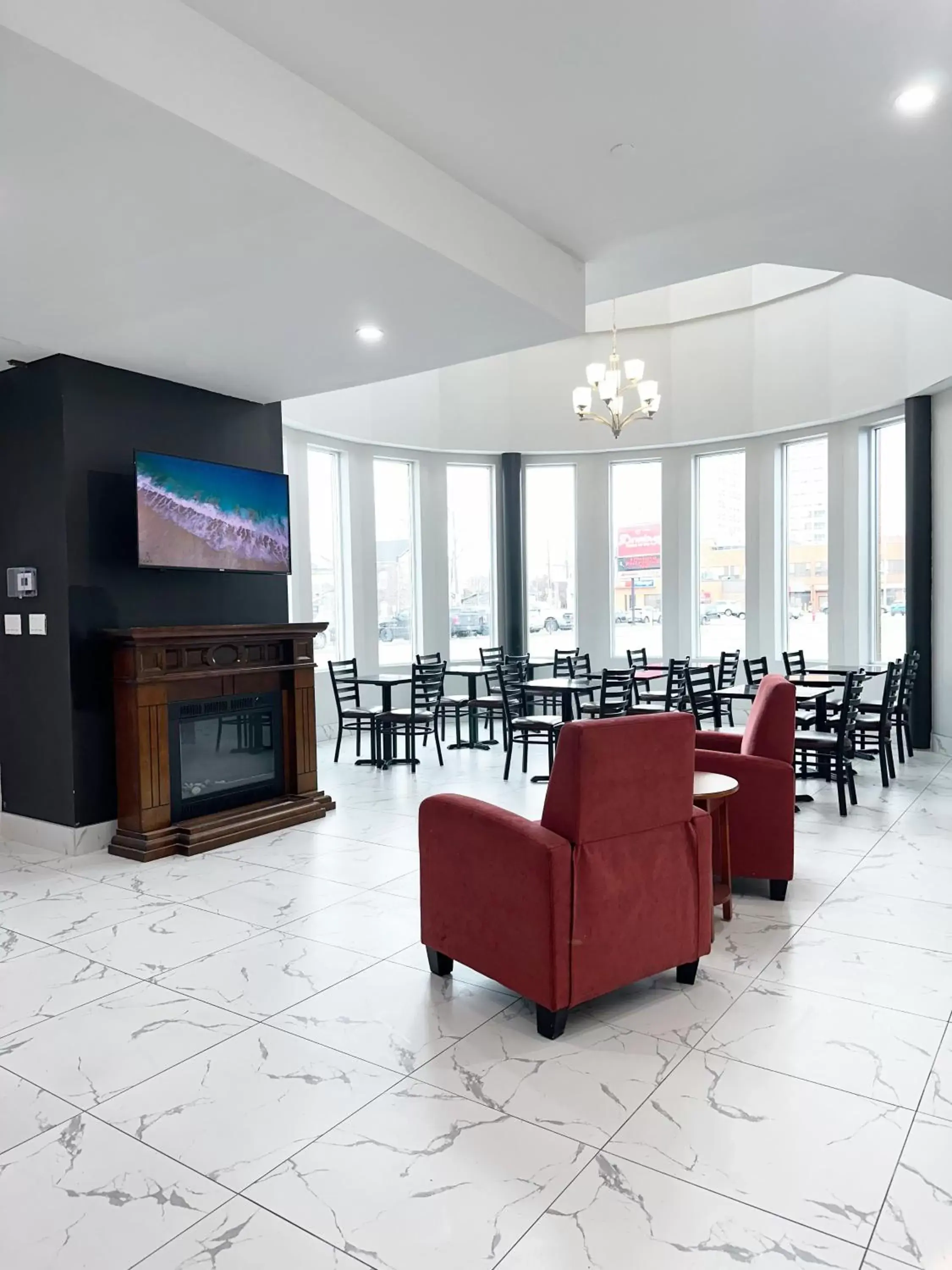 Seating Area in Premier Inn & Suites - Downtown Hamilton