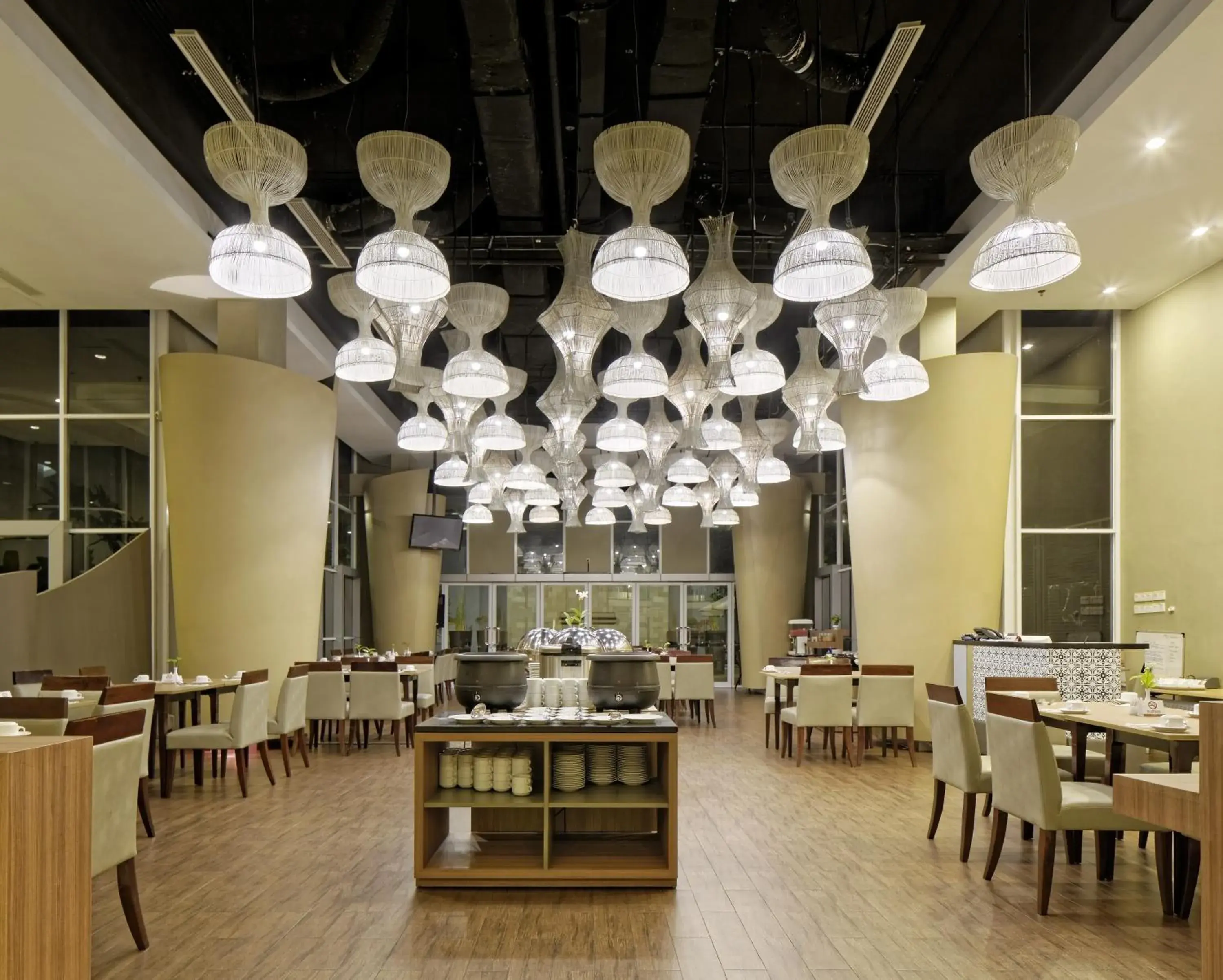 Restaurant/Places to Eat in Howard Johnson By Wyndham Pekalongan