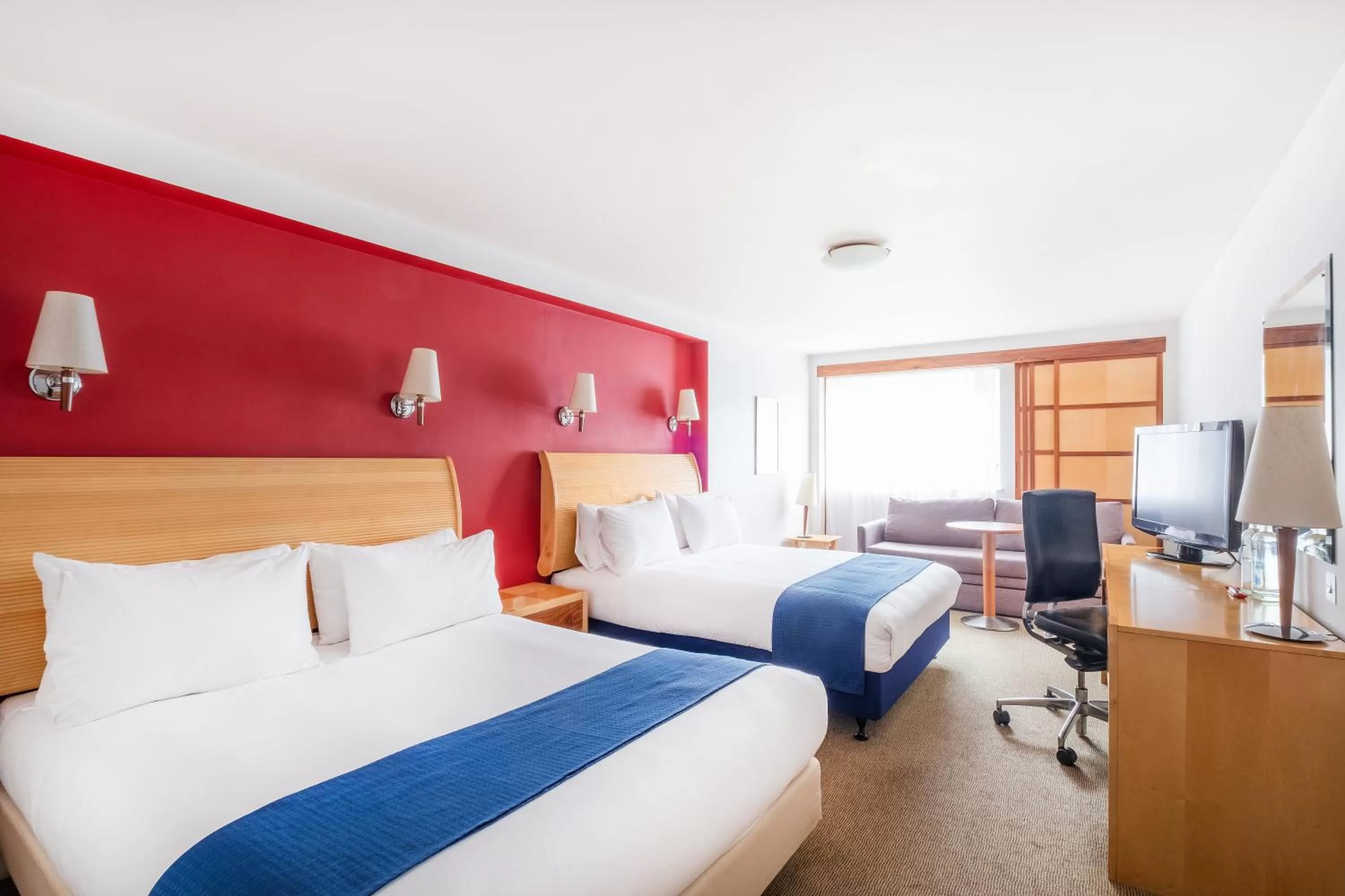Family, Bed in Holiday Inn Maidstone-Sevenoaks by IHG