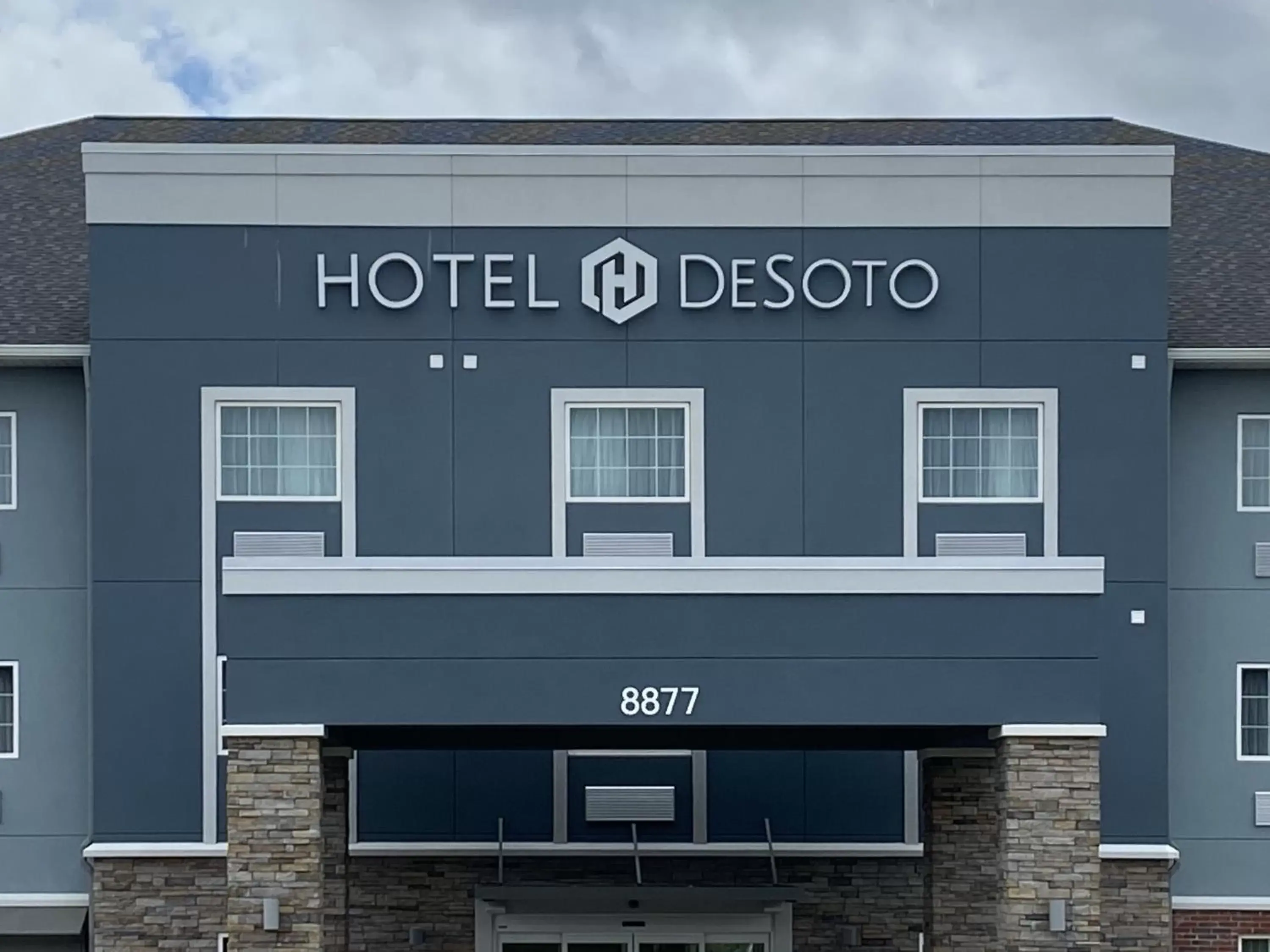 Property Building in Hotel DeSoto