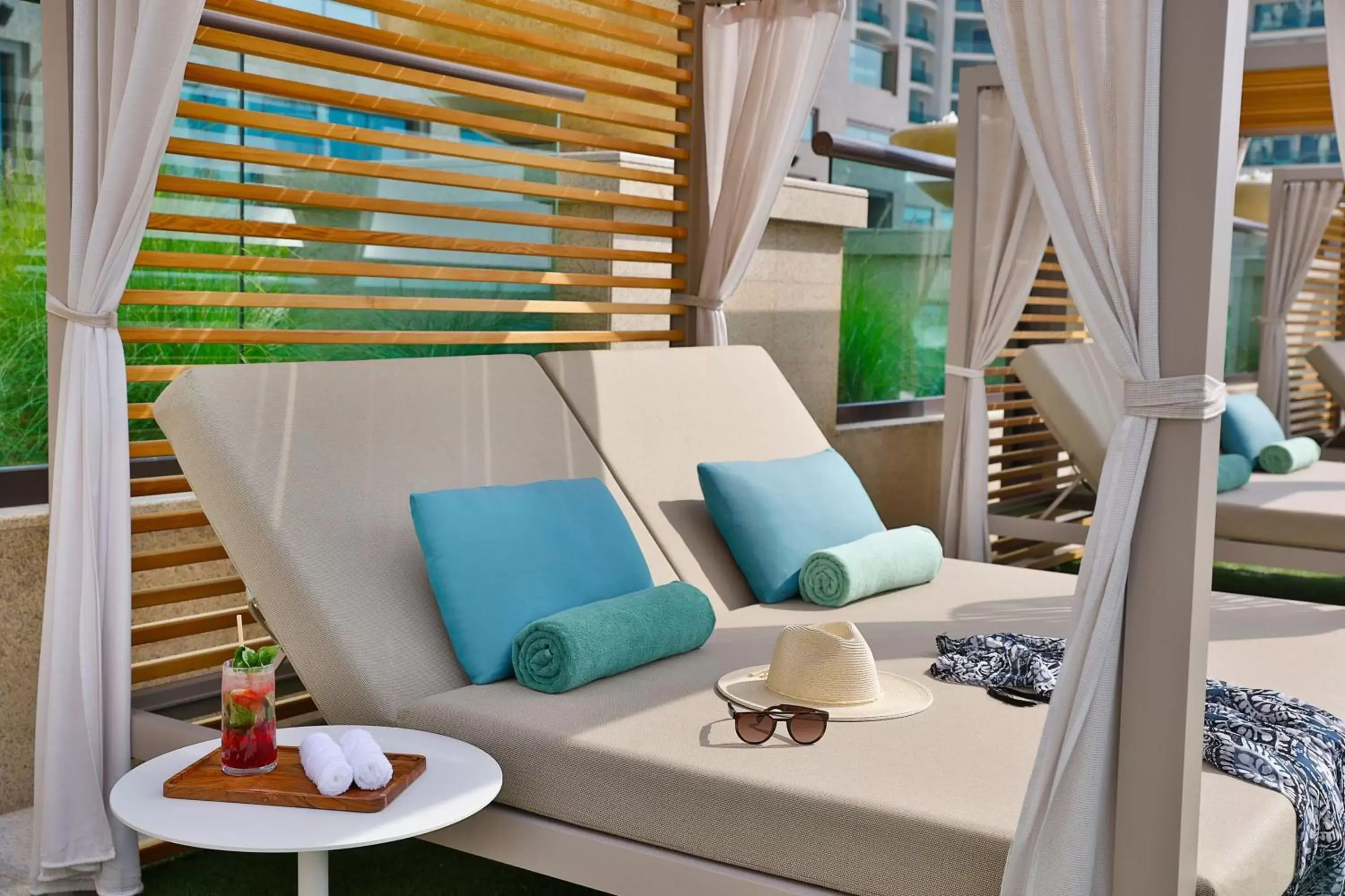 Area and facilities in Marriott Resort Palm Jumeirah, Dubai