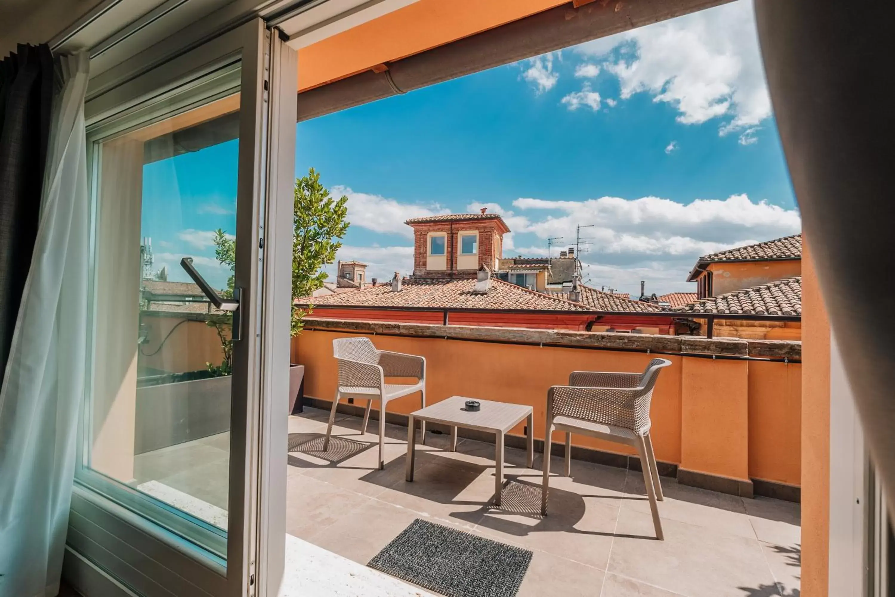 Property building, Balcony/Terrace in Locanda della Posta Boutique Hotel