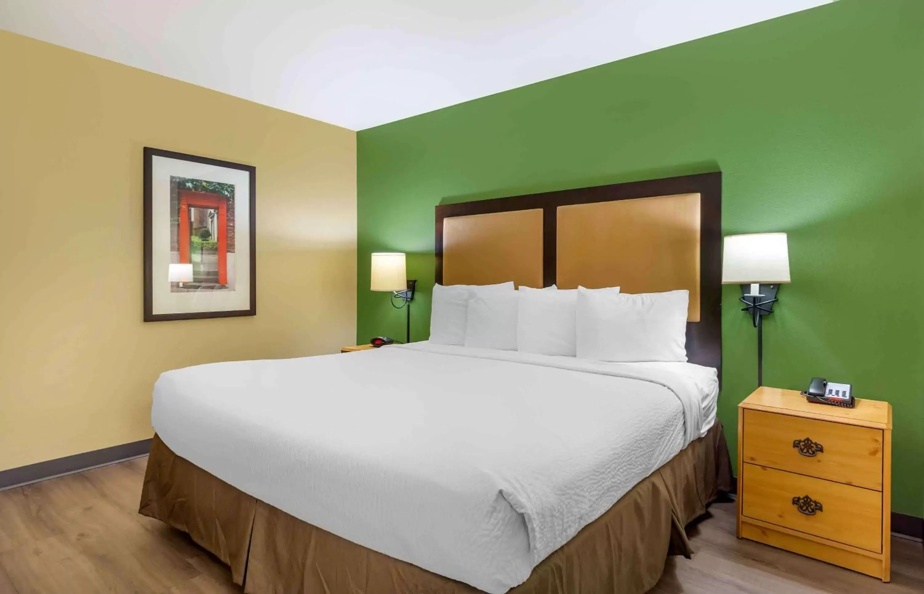 Bedroom, Bed in Extended Stay America Suites - Seattle - Bothell - Canyon Park