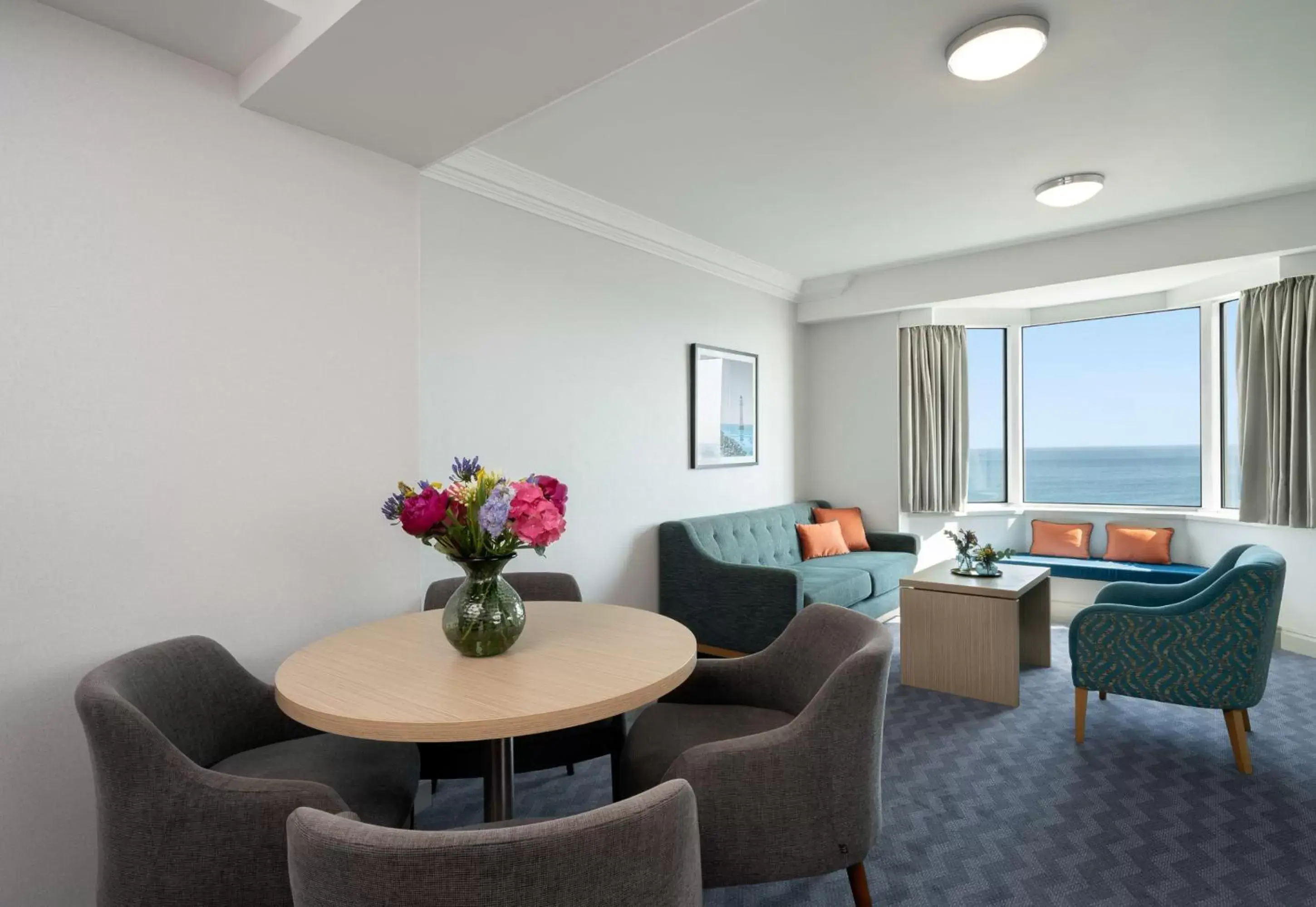 Bedroom, Seating Area in Leonardo Royal Hotel Brighton Waterfront - Formerly Jurys Inn