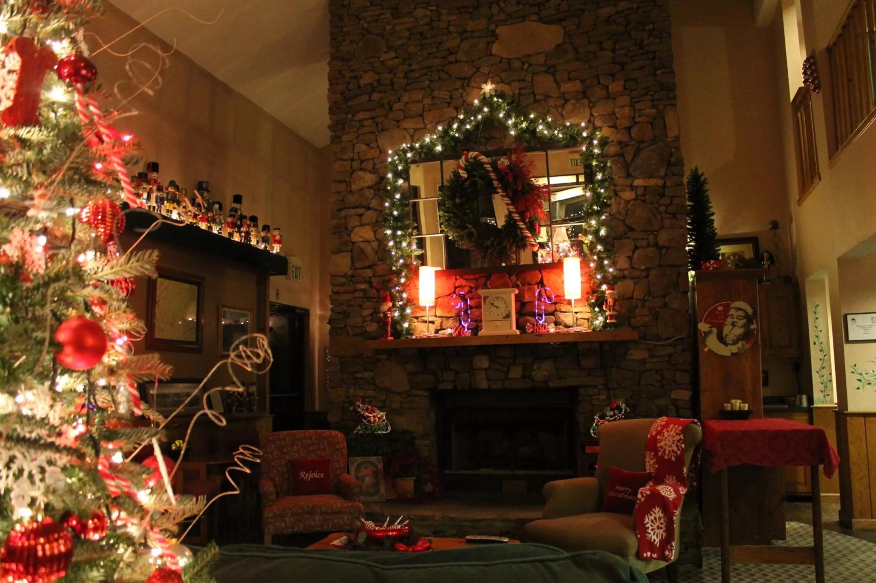 Lobby or reception in Americourt Hotel - Mountain City