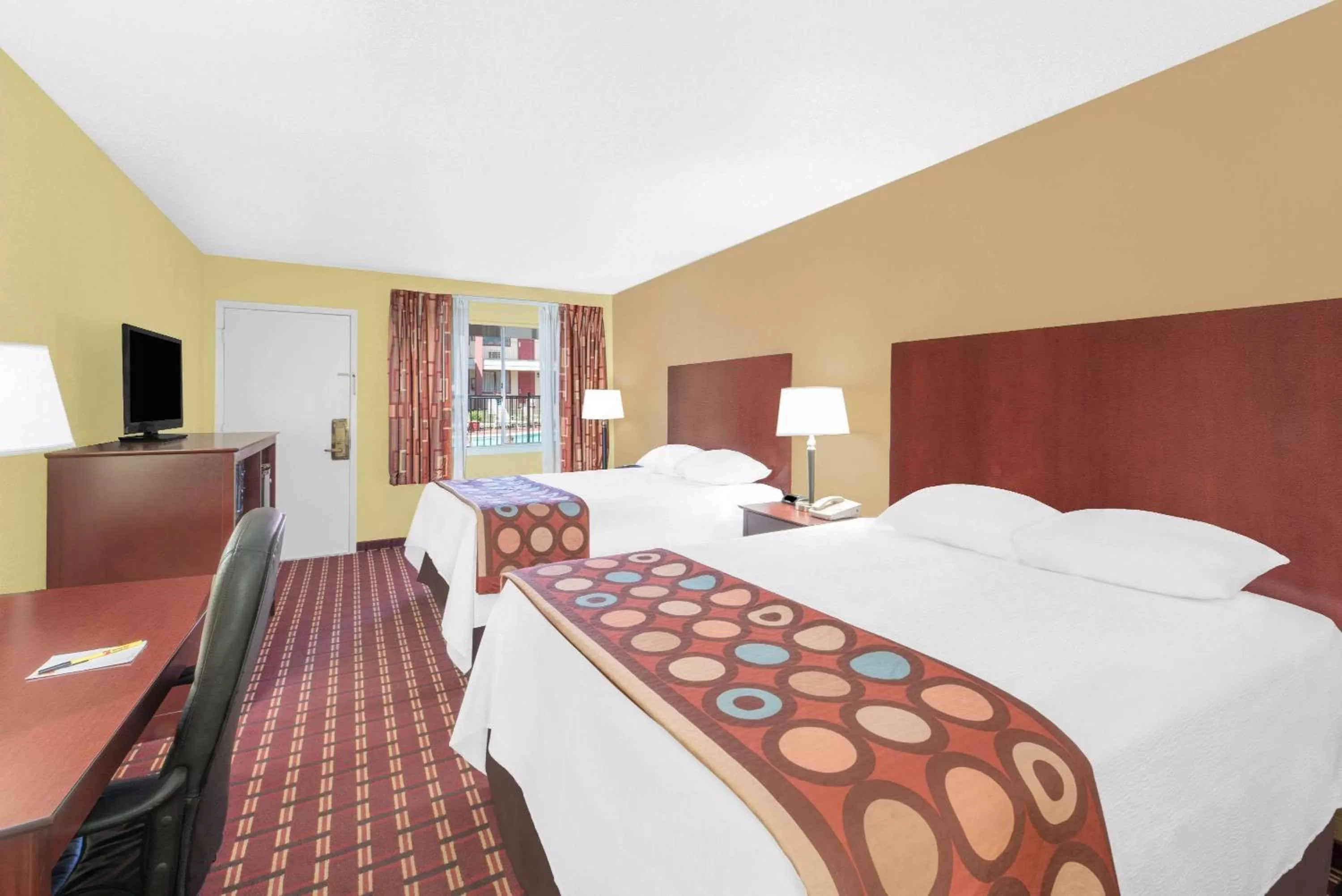 2 Queen Beds, Mobility Accessible Room, Roll-in Shower, Non-Smoking in Super 8 by Wyndham Kerrville TX