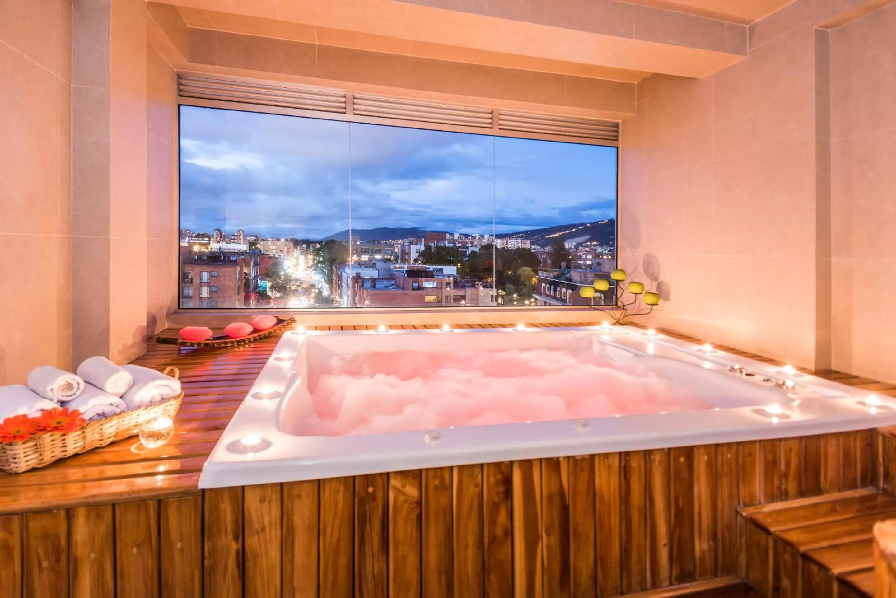 Steam room in One Sixteen Hotel