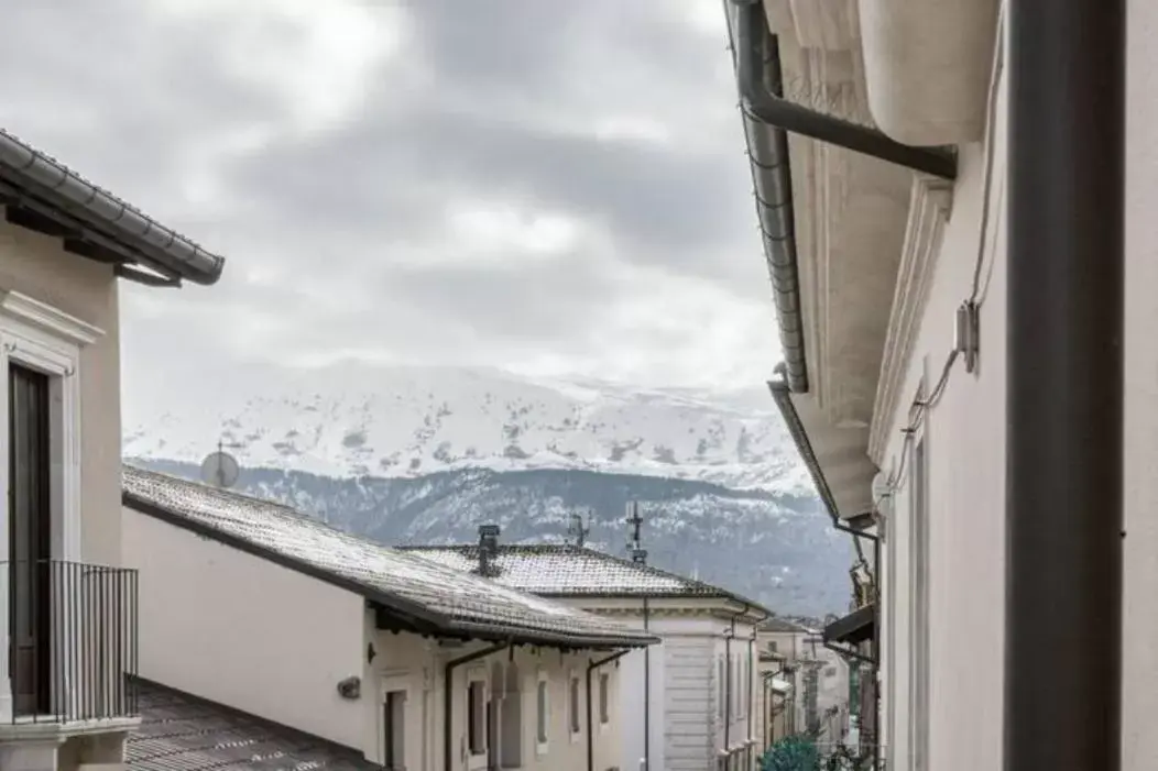 Mountain View in B&B CORSO VITTORIO EMANUELE - Nel pieno centro storico