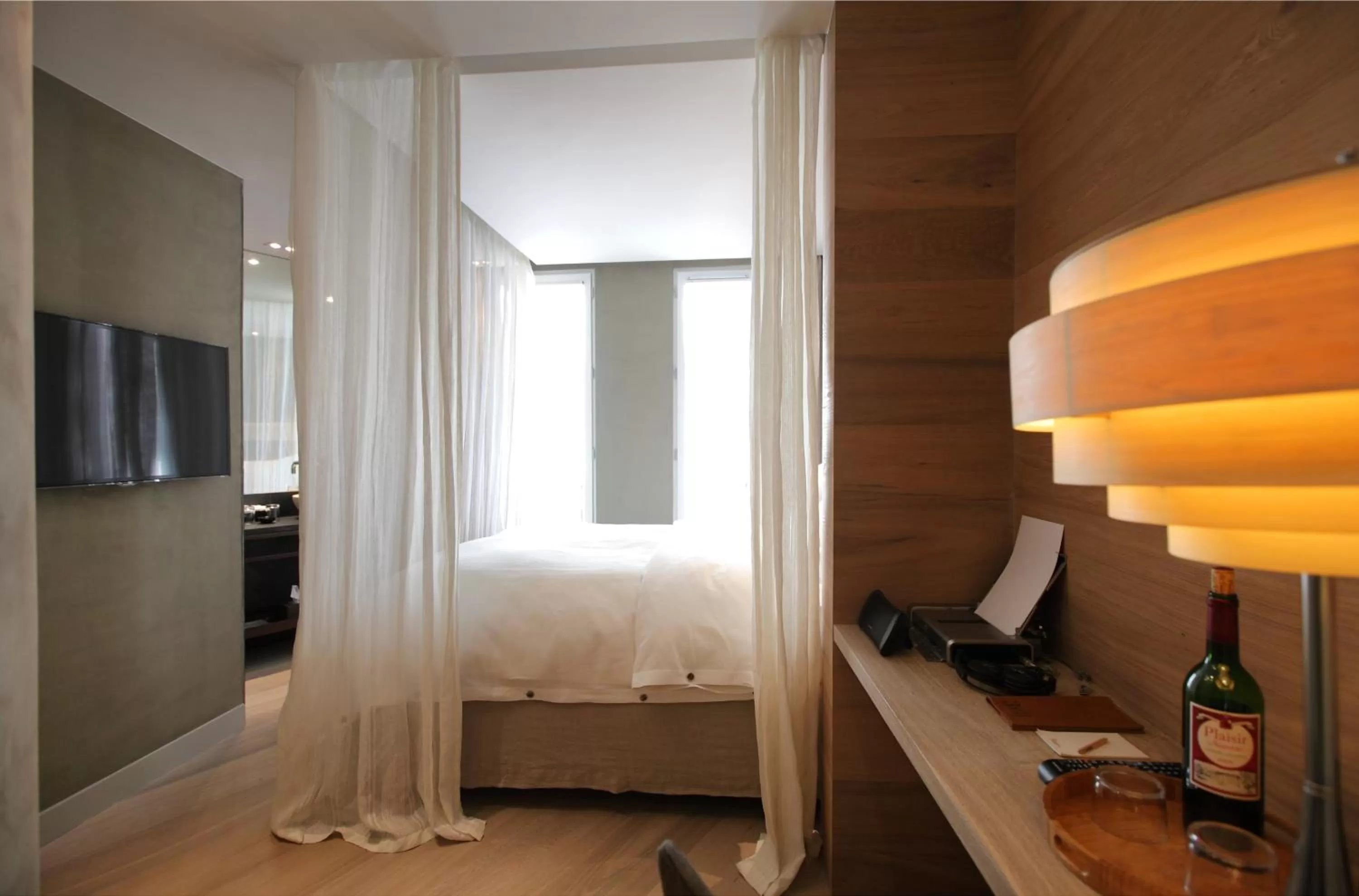 Photo of the whole room, Bed in Hidden Hotel