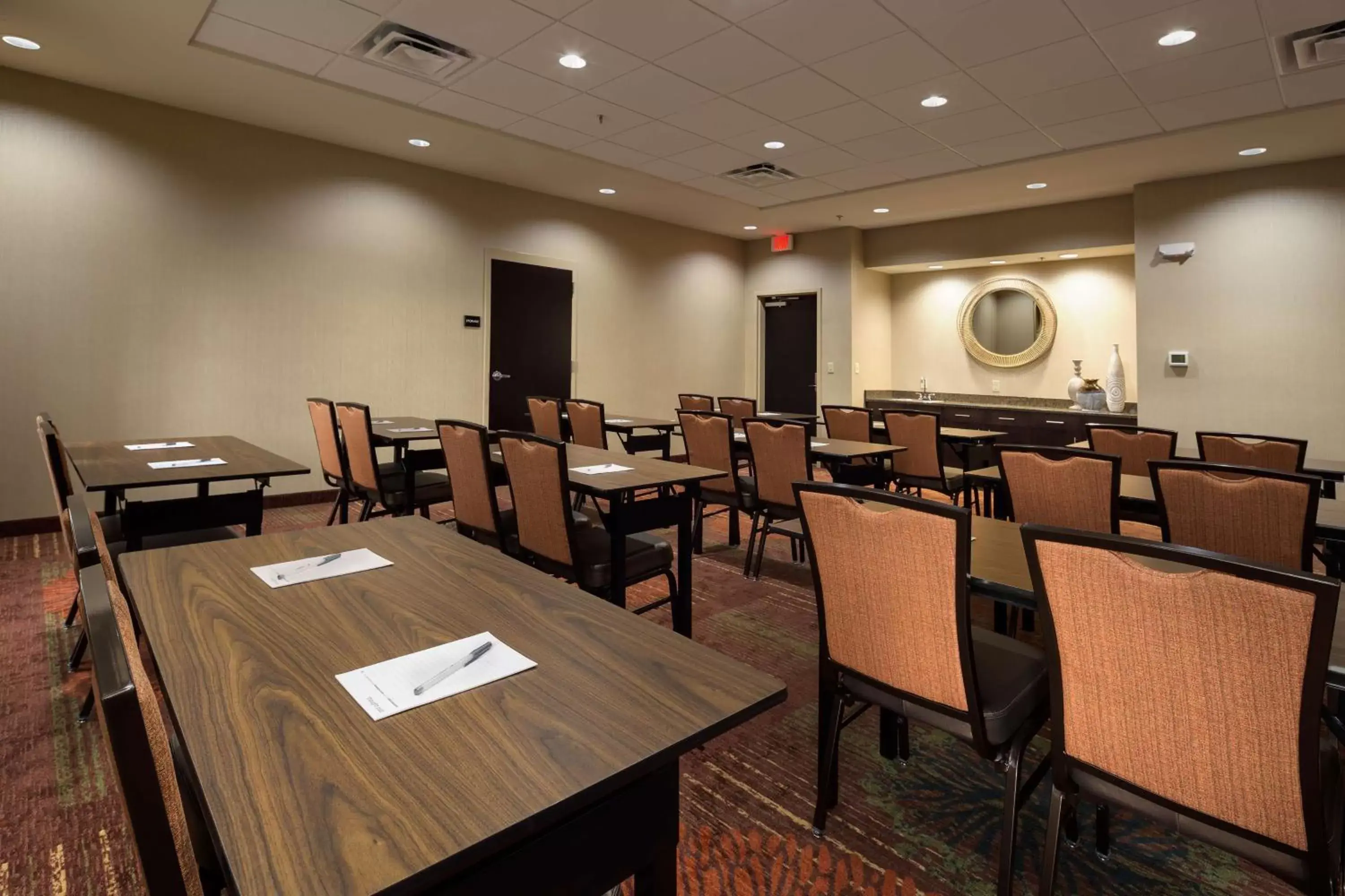 Meeting/conference room in Hampton Inn Morristown, I-81, TN