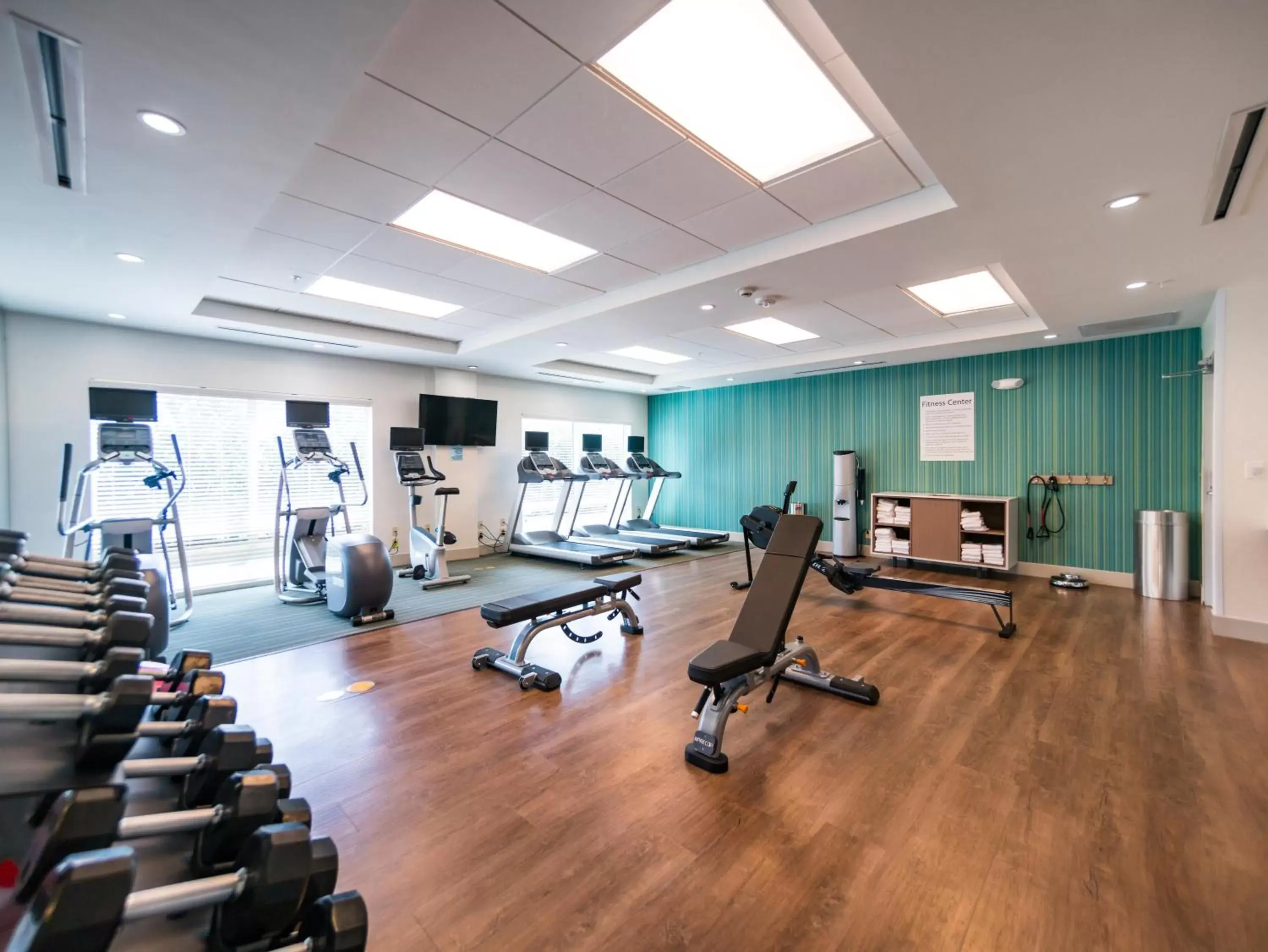 Fitness centre/facilities, Fitness Center/Facilities in Holiday Inn Express & Suites - Southaven Central - Memphis, an IHG Hotel