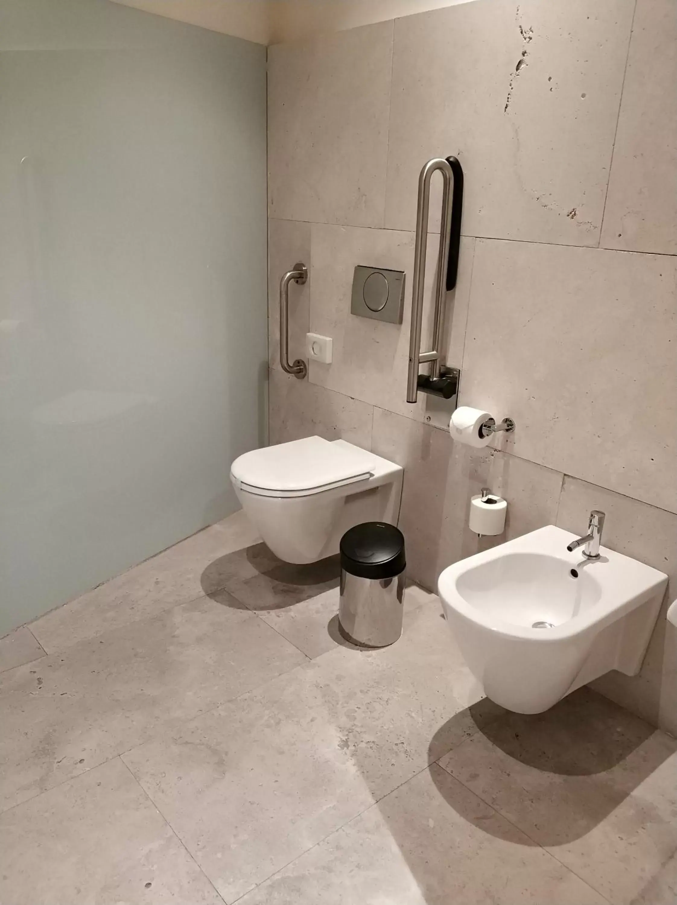 Bathroom in Parador de Alcalá de Henares
