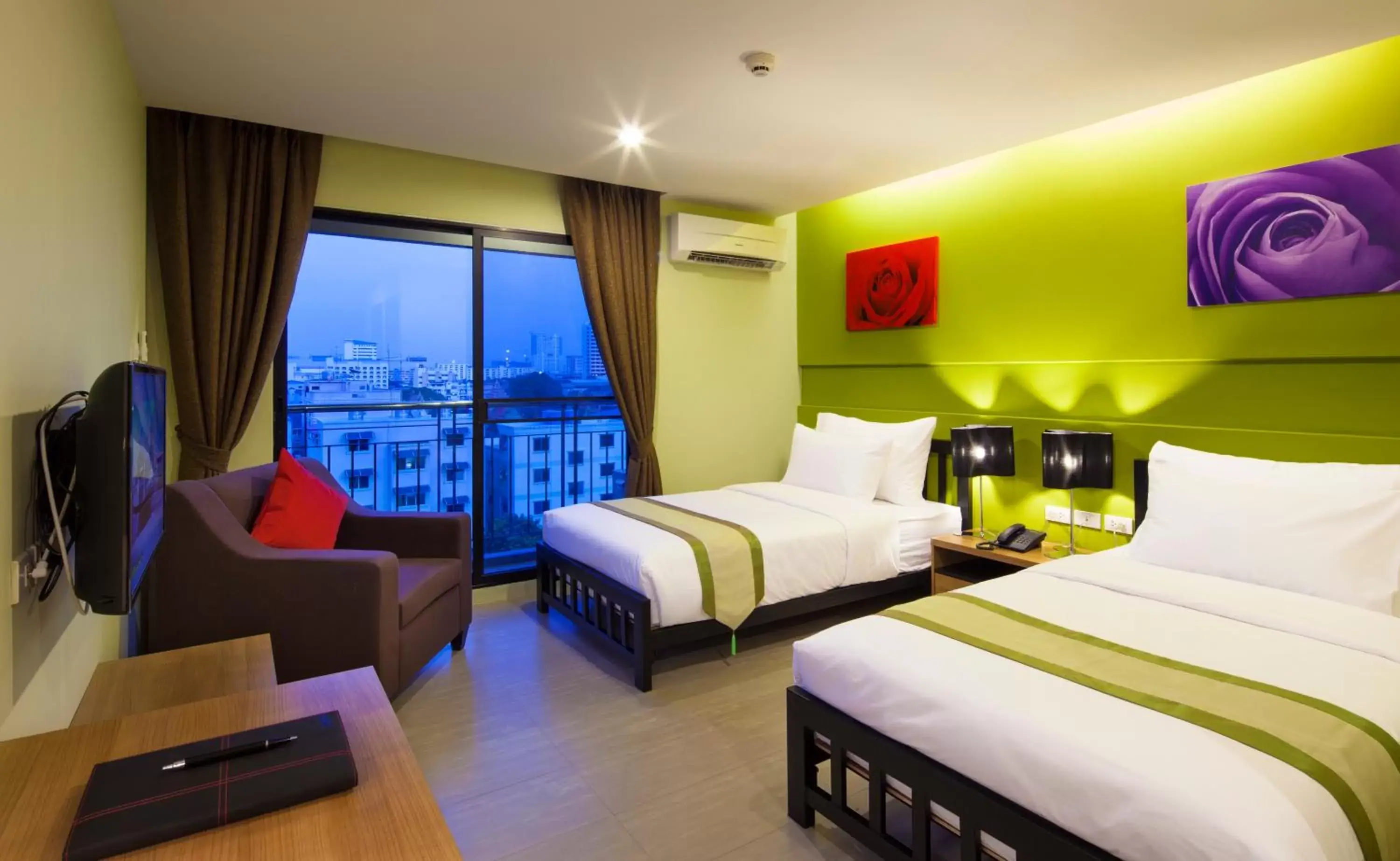 Deluxe Twin Room in Livotel Hotel Lat Phrao Bangkok