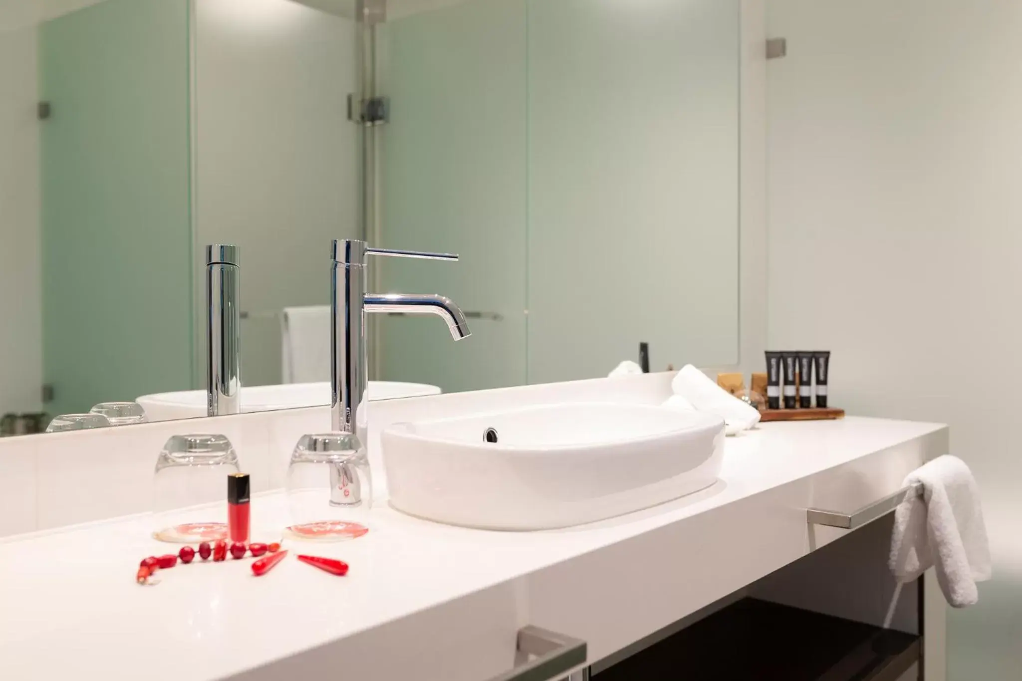 Bathroom in East Hotel and Apartments