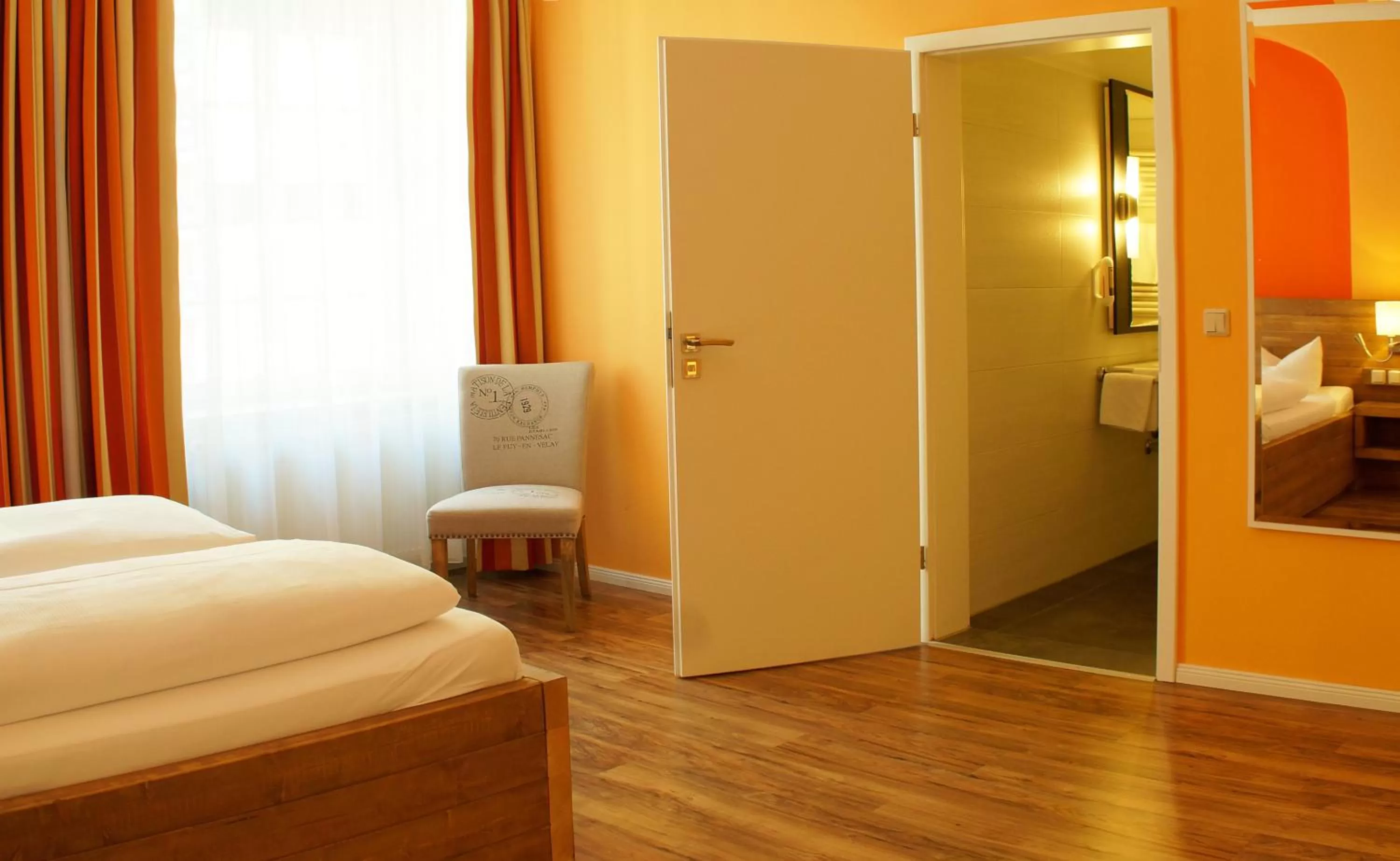Junior Suite - single occupancy in Hotel Am Obermarkt