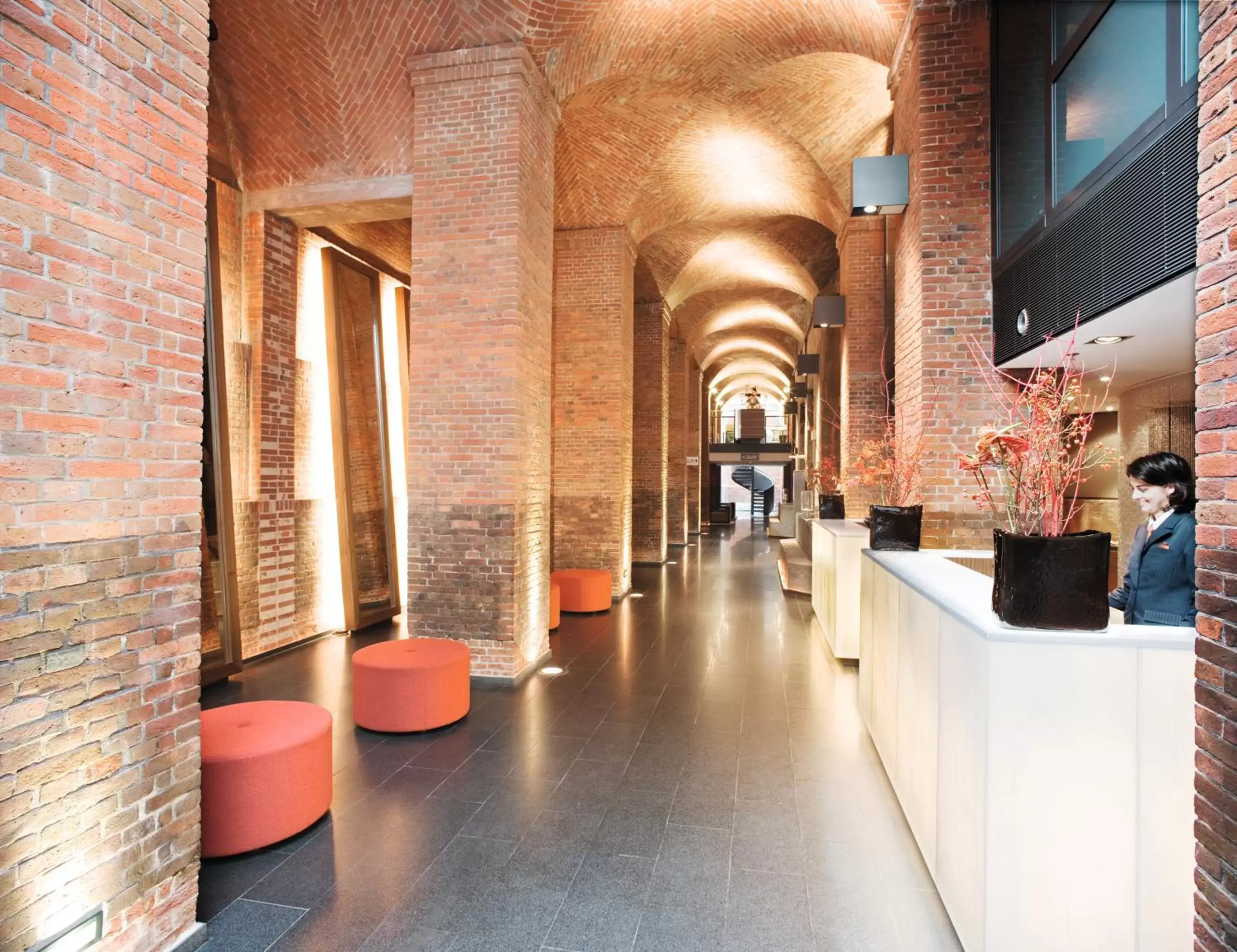 Lobby or reception in Mövenpick Hotel Hamburg