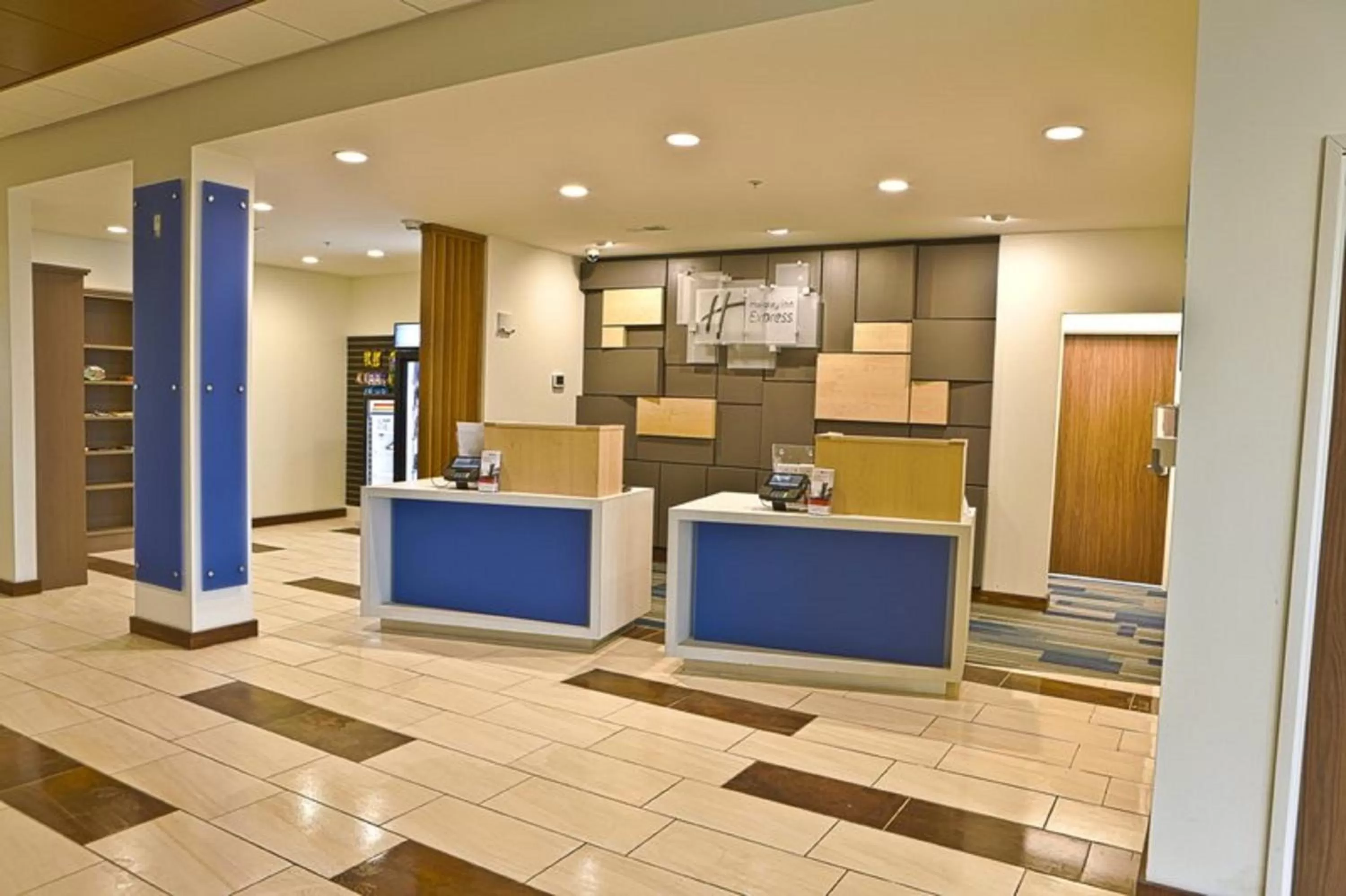 Property building in Holiday Inn Express & Suites Port Huron by IHG