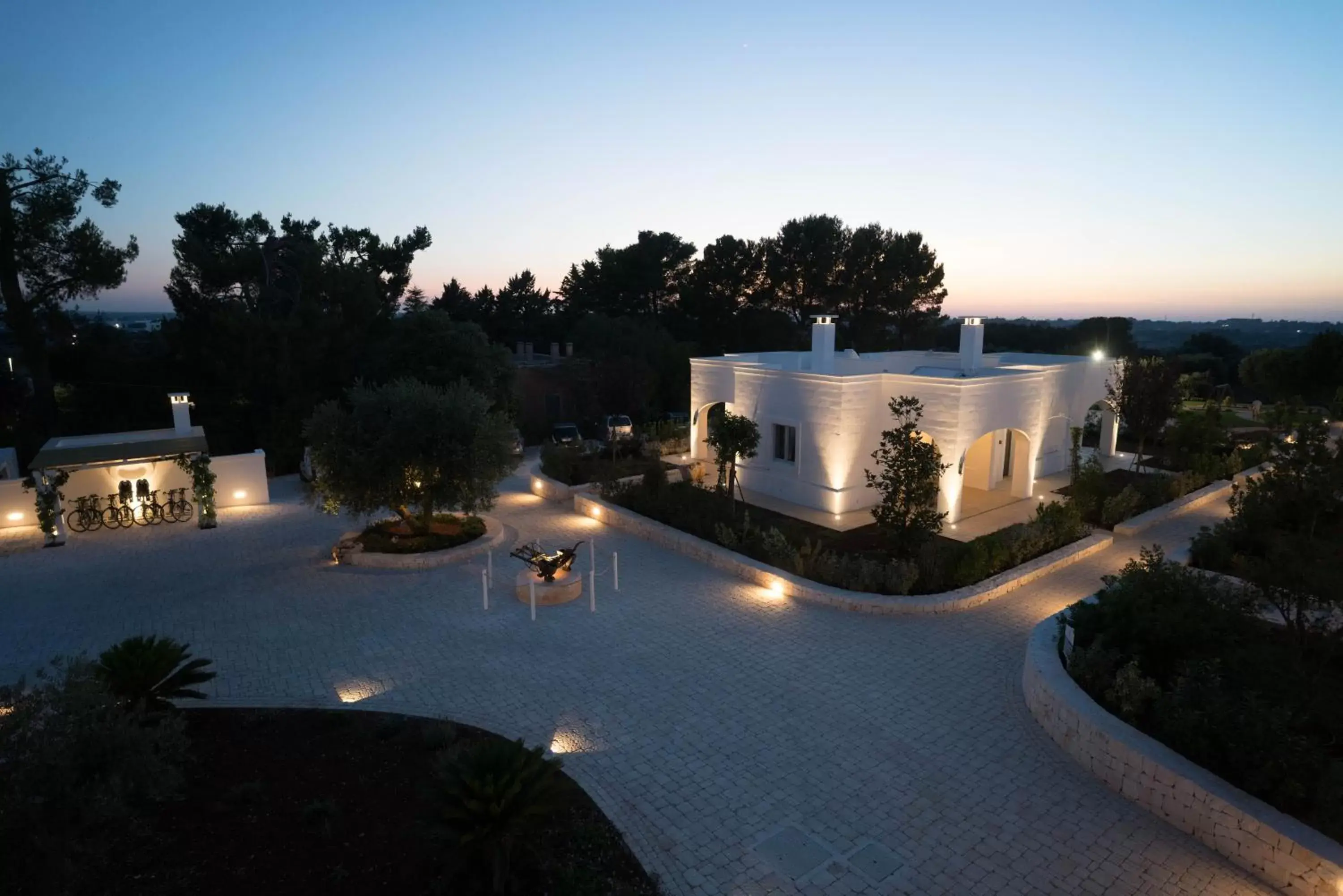 Activities, Pool View in Borgo Cozzana