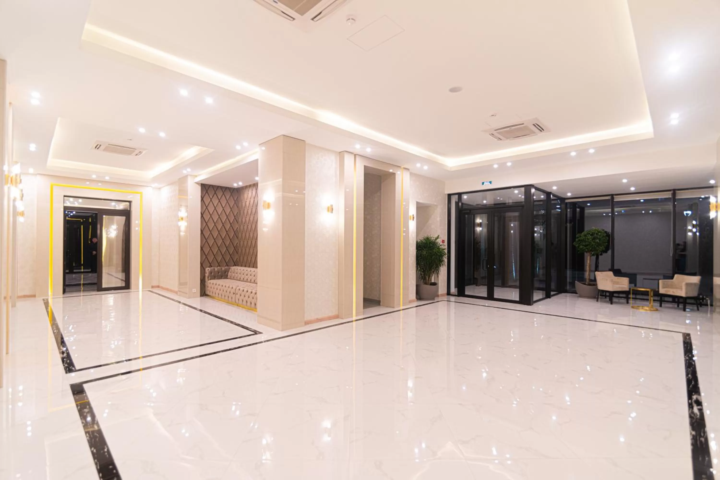 Banquet/Function facilities in Resident City Hotel