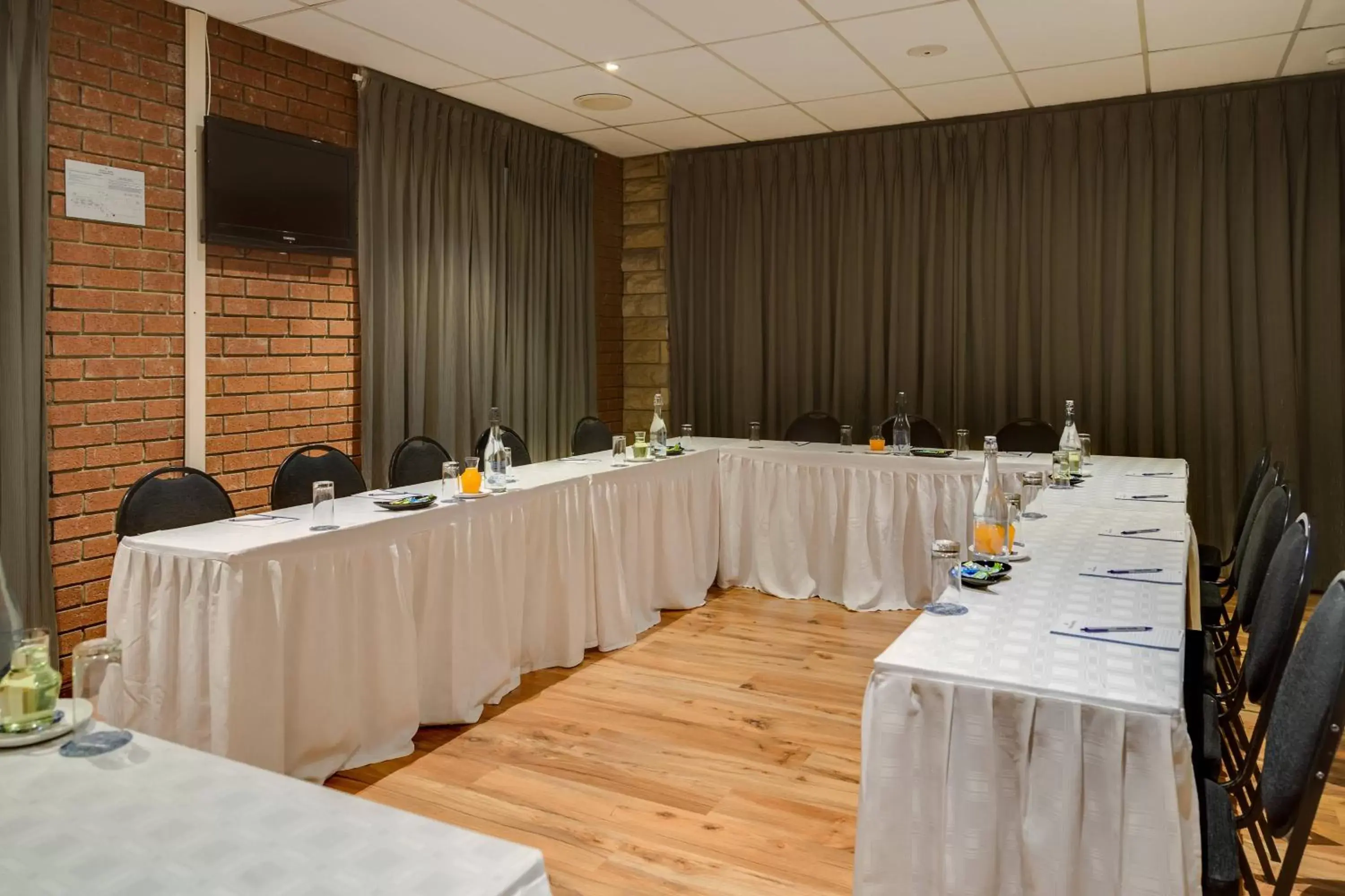 Meeting/conference room in Protea Hotel by Marriott Bloemfontein