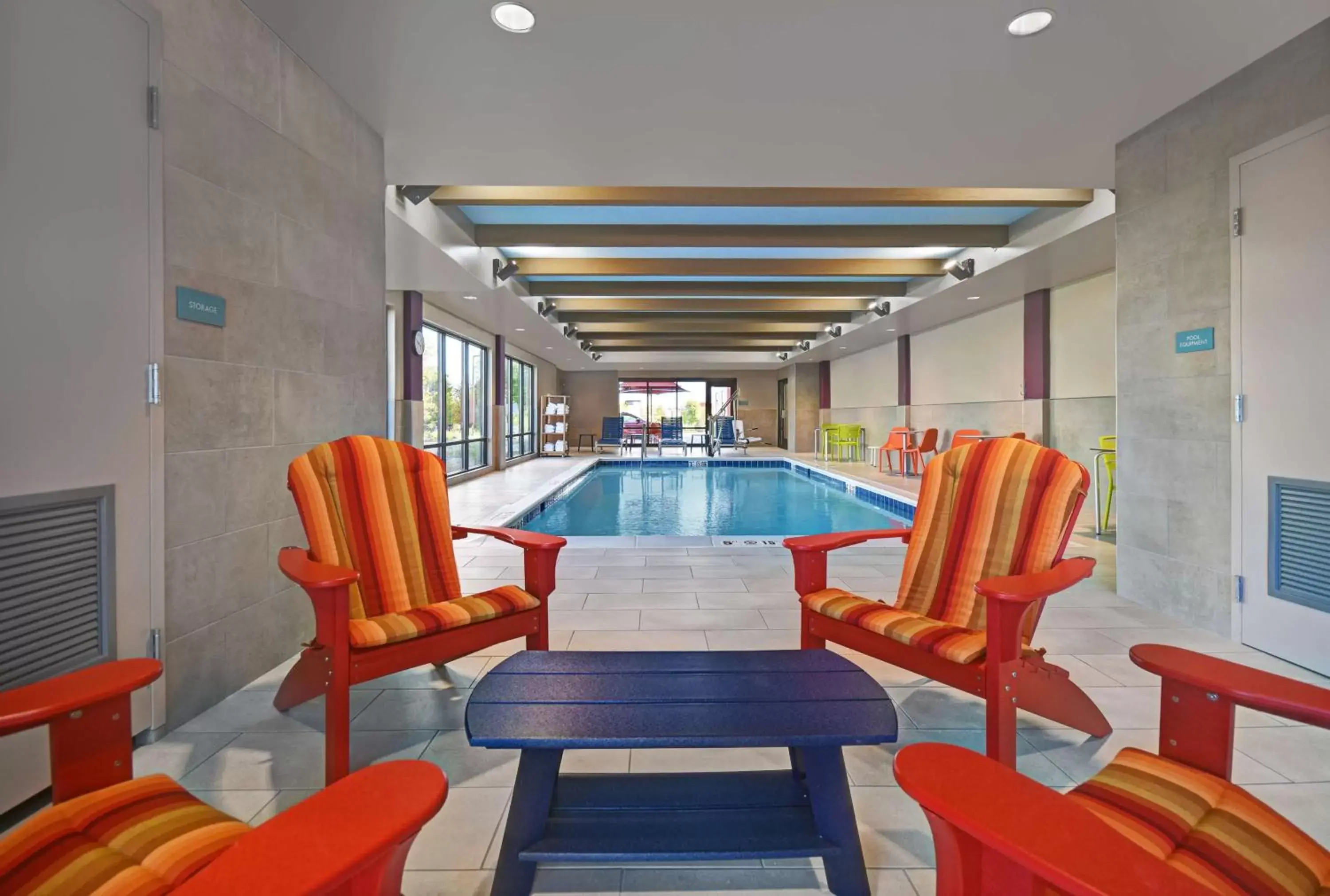 Swimming pool in Home2 Suites by Hilton Blacksburg University