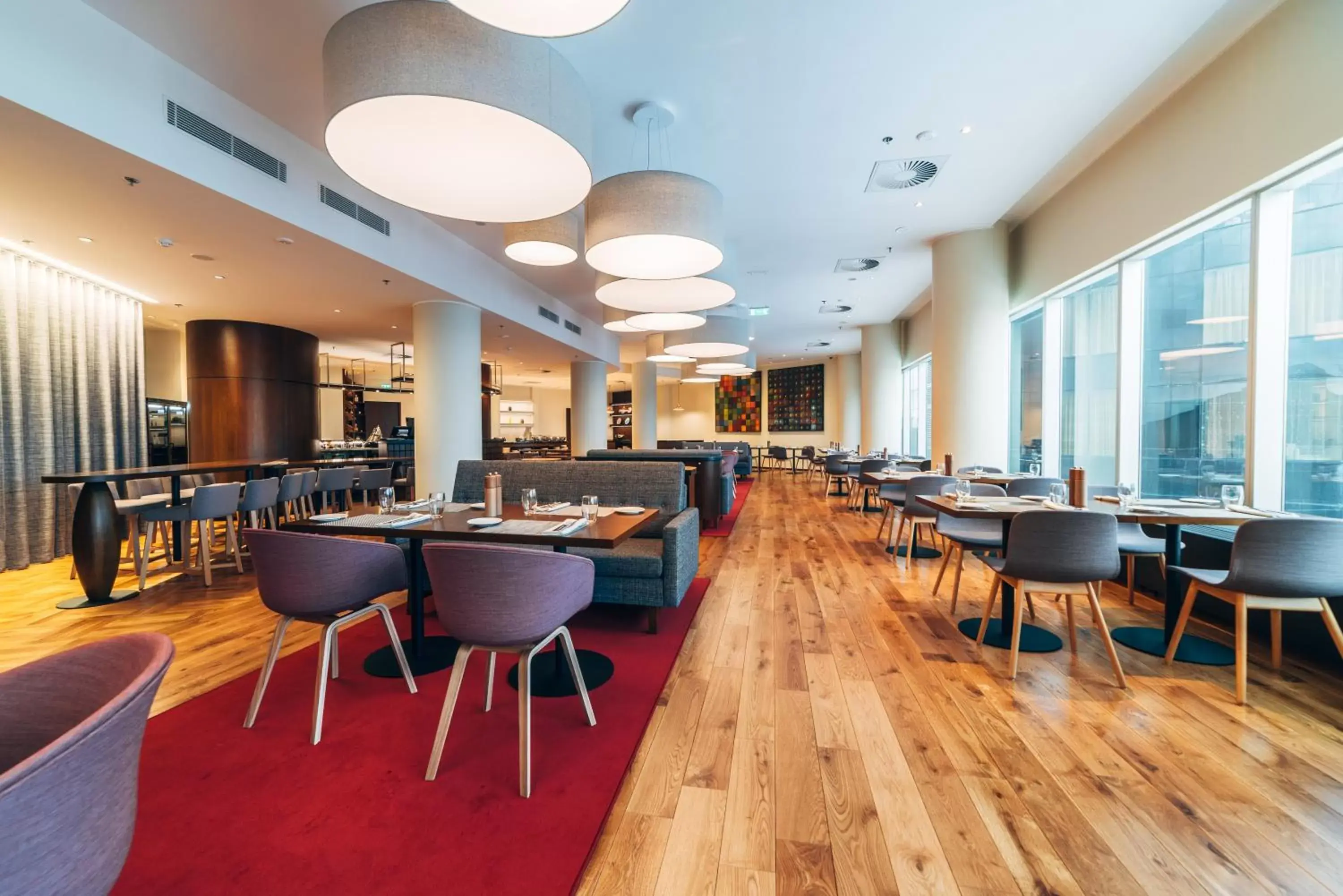 Restaurant/Places to Eat in Swissotel Tallinn