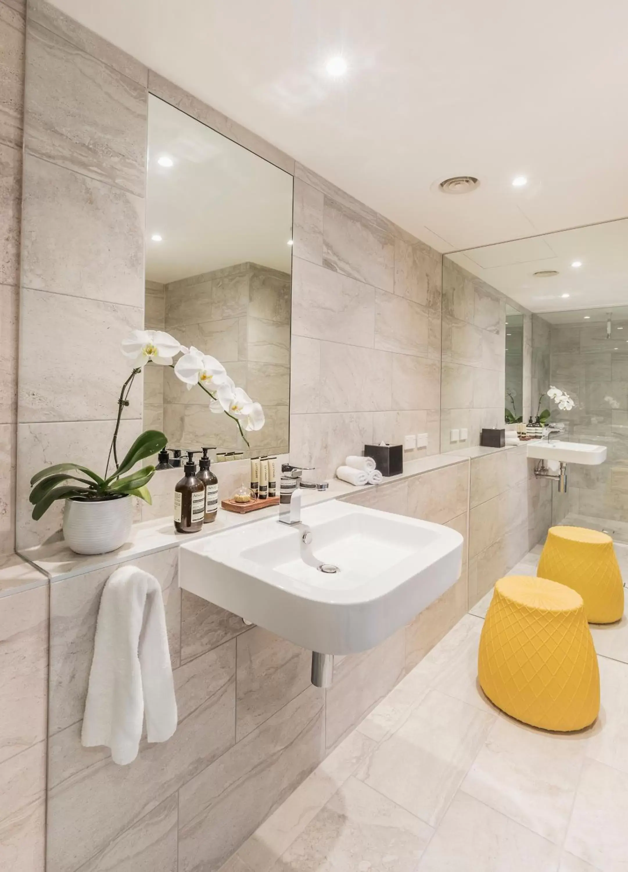 Bathroom in Quay West Suites Melbourne