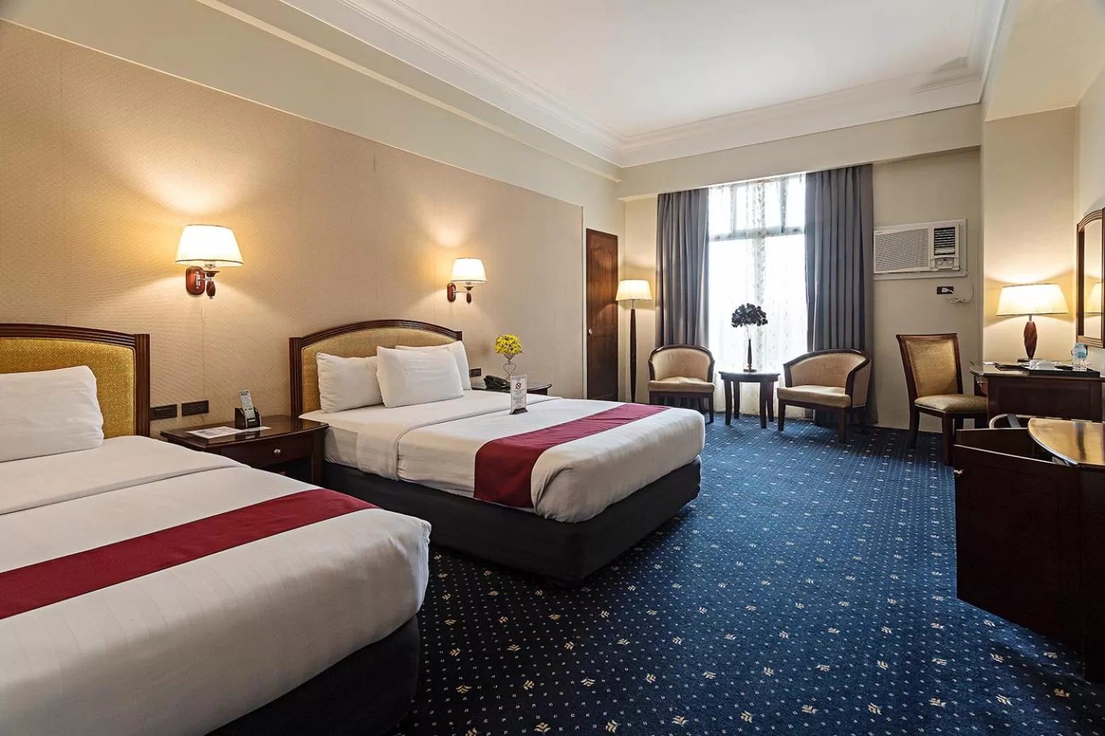 Bedroom, Bed in Sarrosa International Hotel and Residential Suites