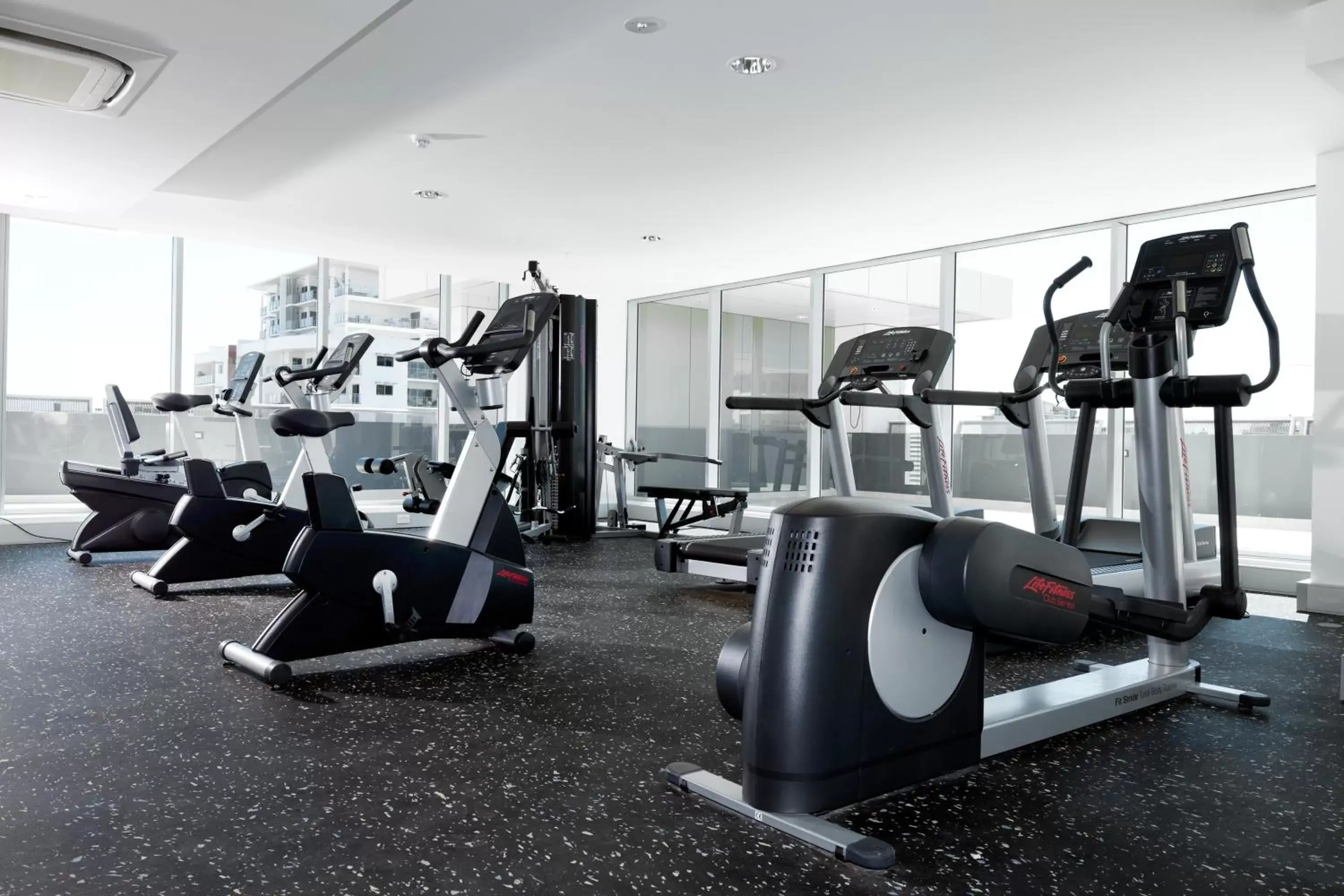 Fitness centre/facilities in H on Mitchell Apartment Hotel