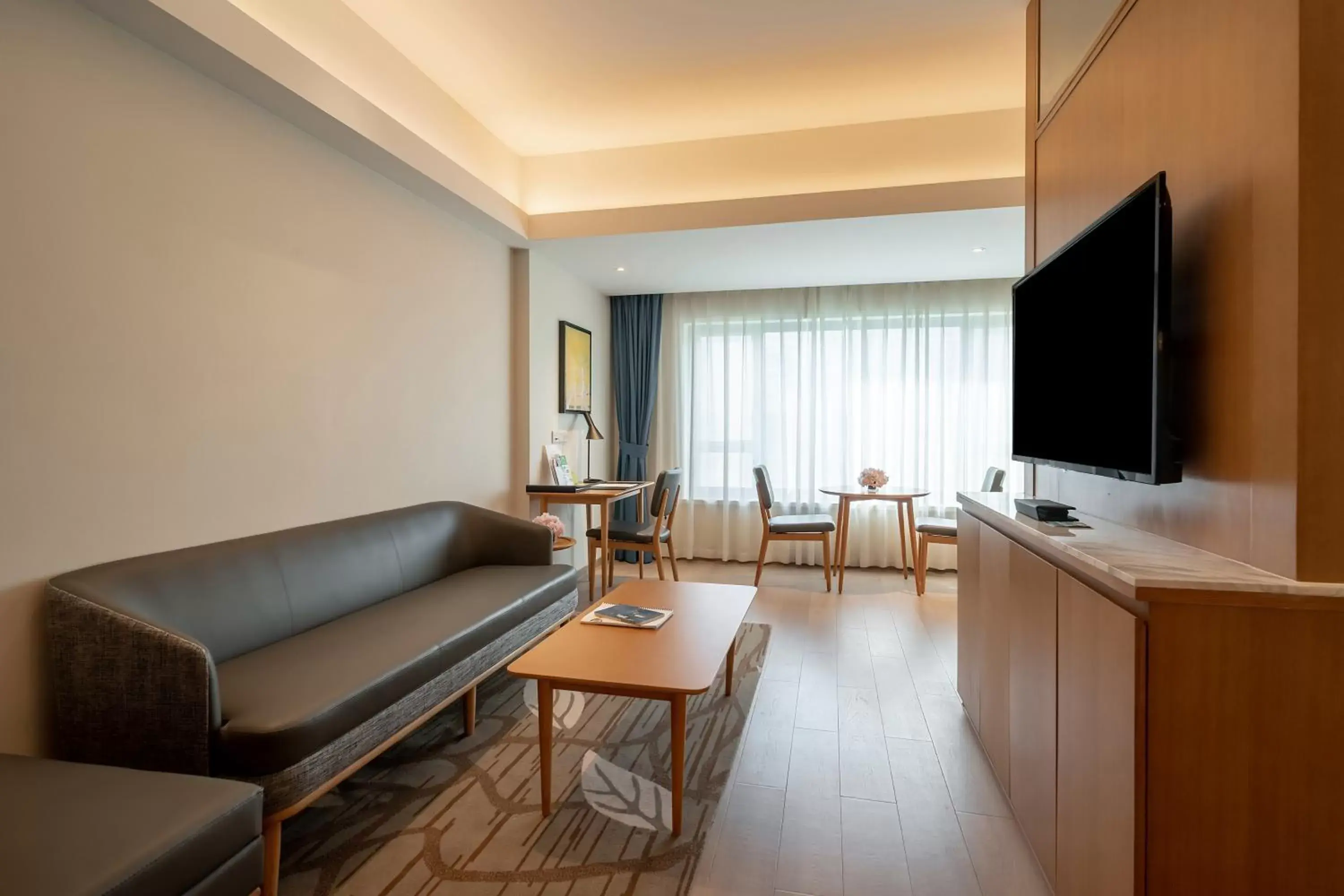 Seating Area in Holiday Inn Shanghai Hongqiao Central, an IHG Hotel