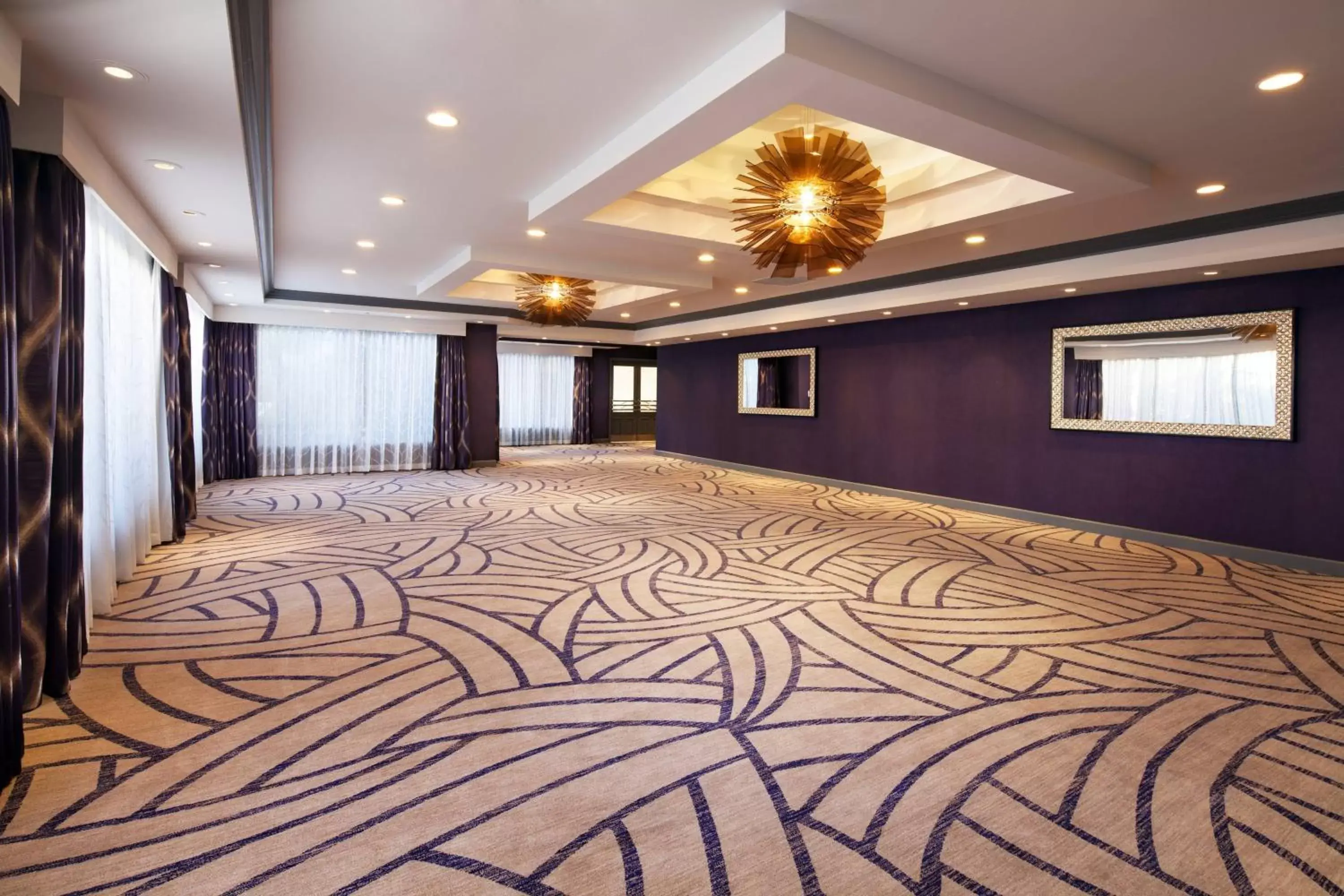 Meeting/conference room in Avenue of the Arts Costa Mesa, a Tribute Portfolio Hotel