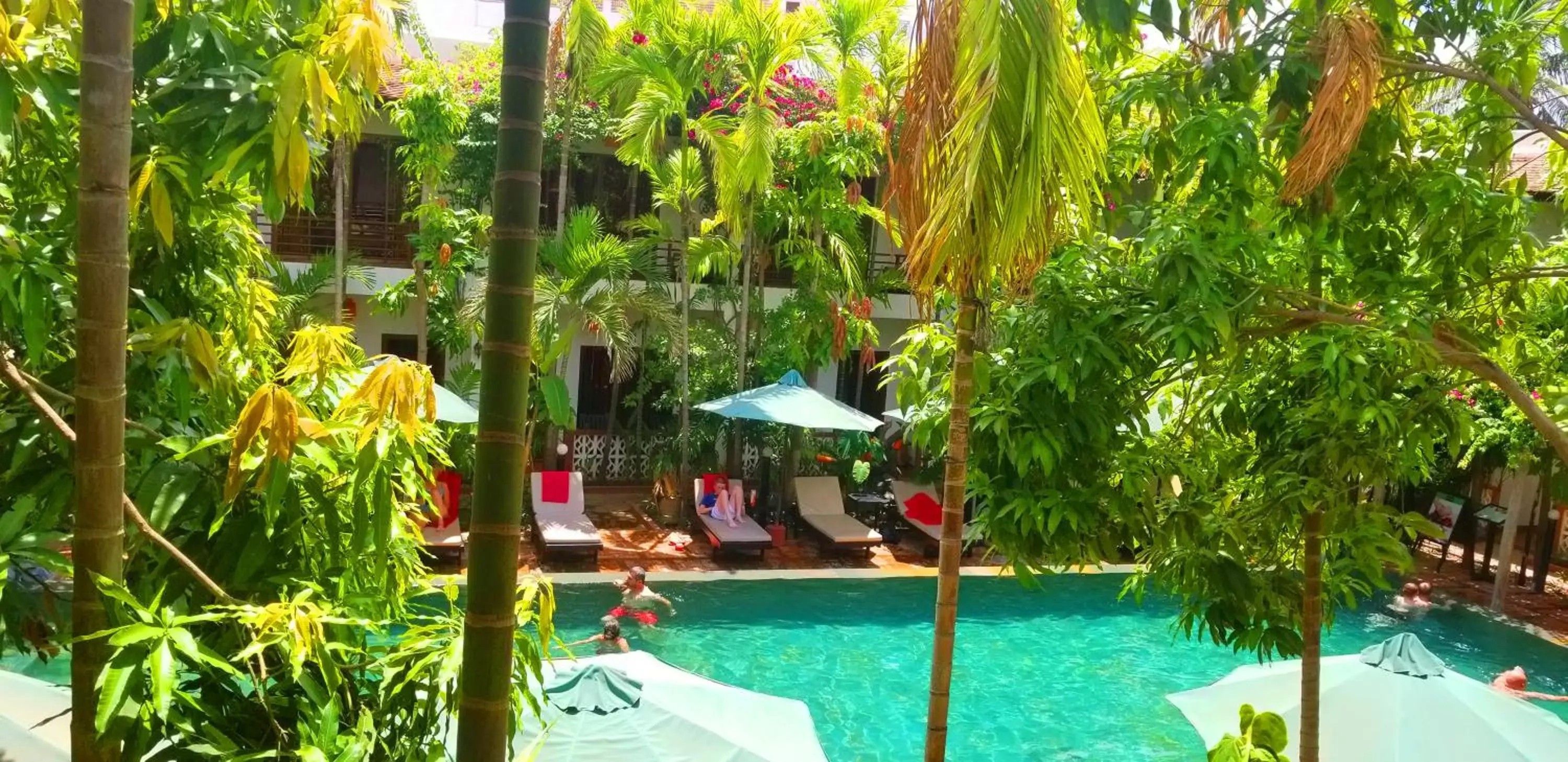 Garden, Swimming Pool in La Niche D'angkor Boutique Hotel