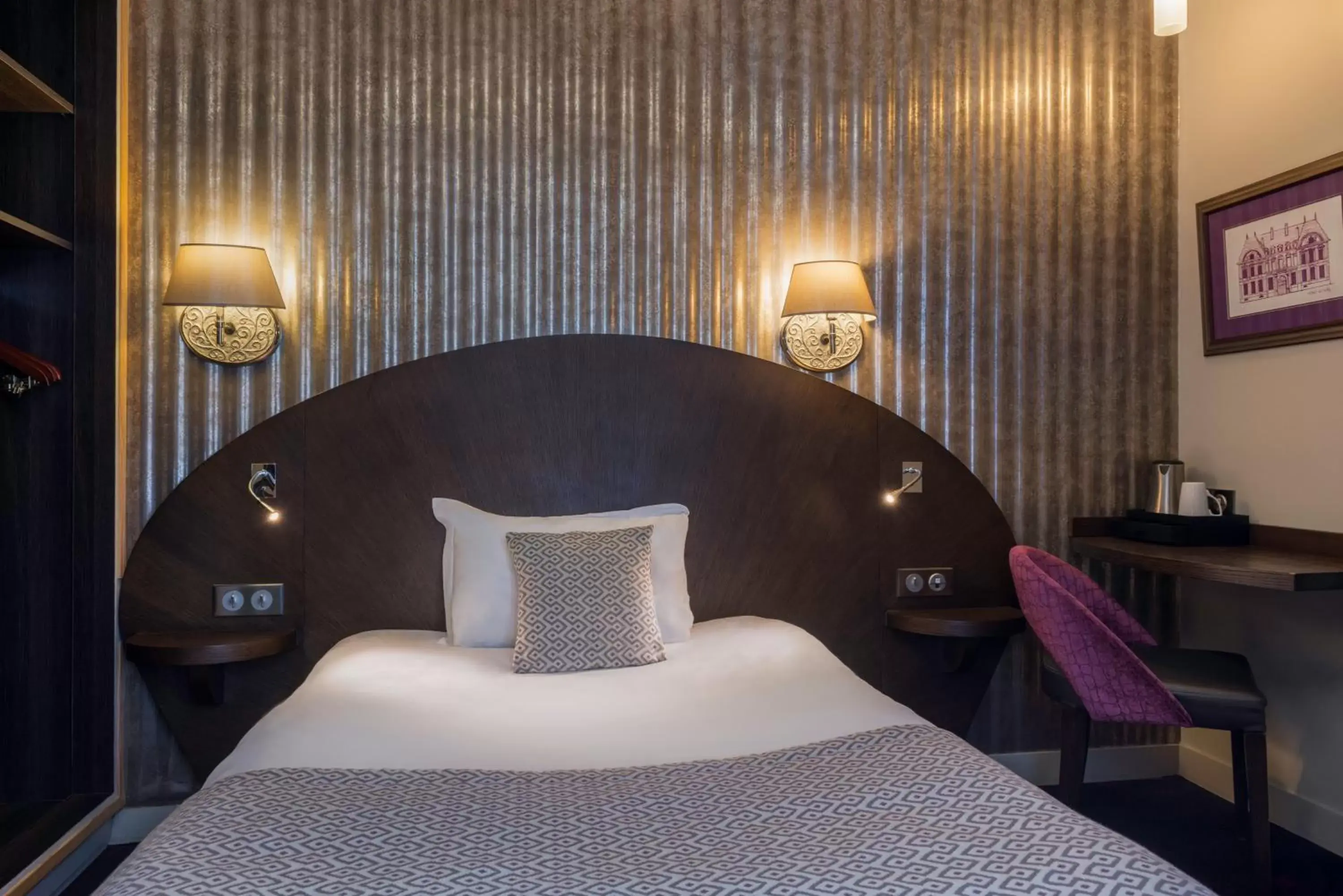 Bedroom, Bed in Hotel de Neuve by Happyculture