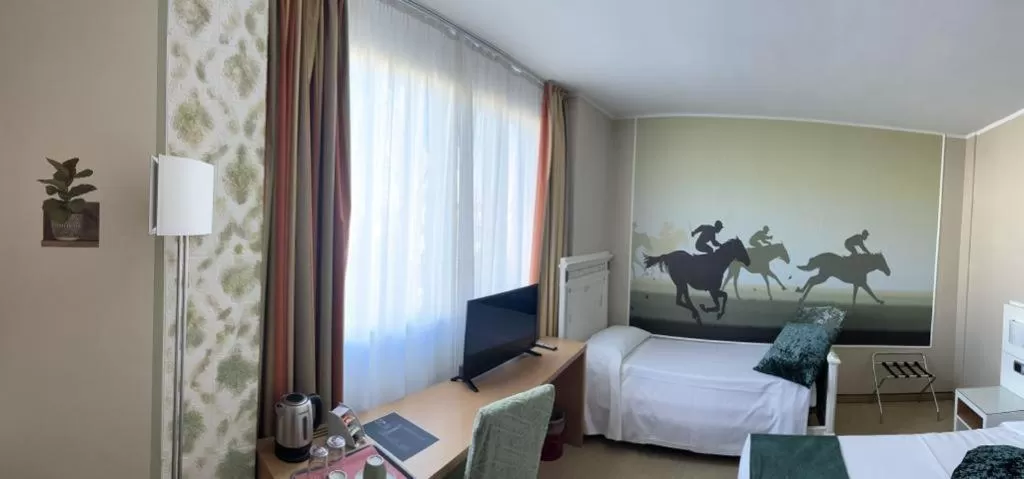 Bedroom, Bed in Hotel Sporting Brugherio